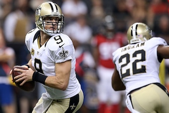 NEW ORLEANS, LA - OCTOBER 15:  Drew Brees #9 of the New Orleans Saints looks to pass during the third quarter of a game against the Atlanta Falcons at the Mercedes-Benz Superdome on October 15, 2015 in New Orleans, Louisiana.  (Photo by Sean Gardner/Getty