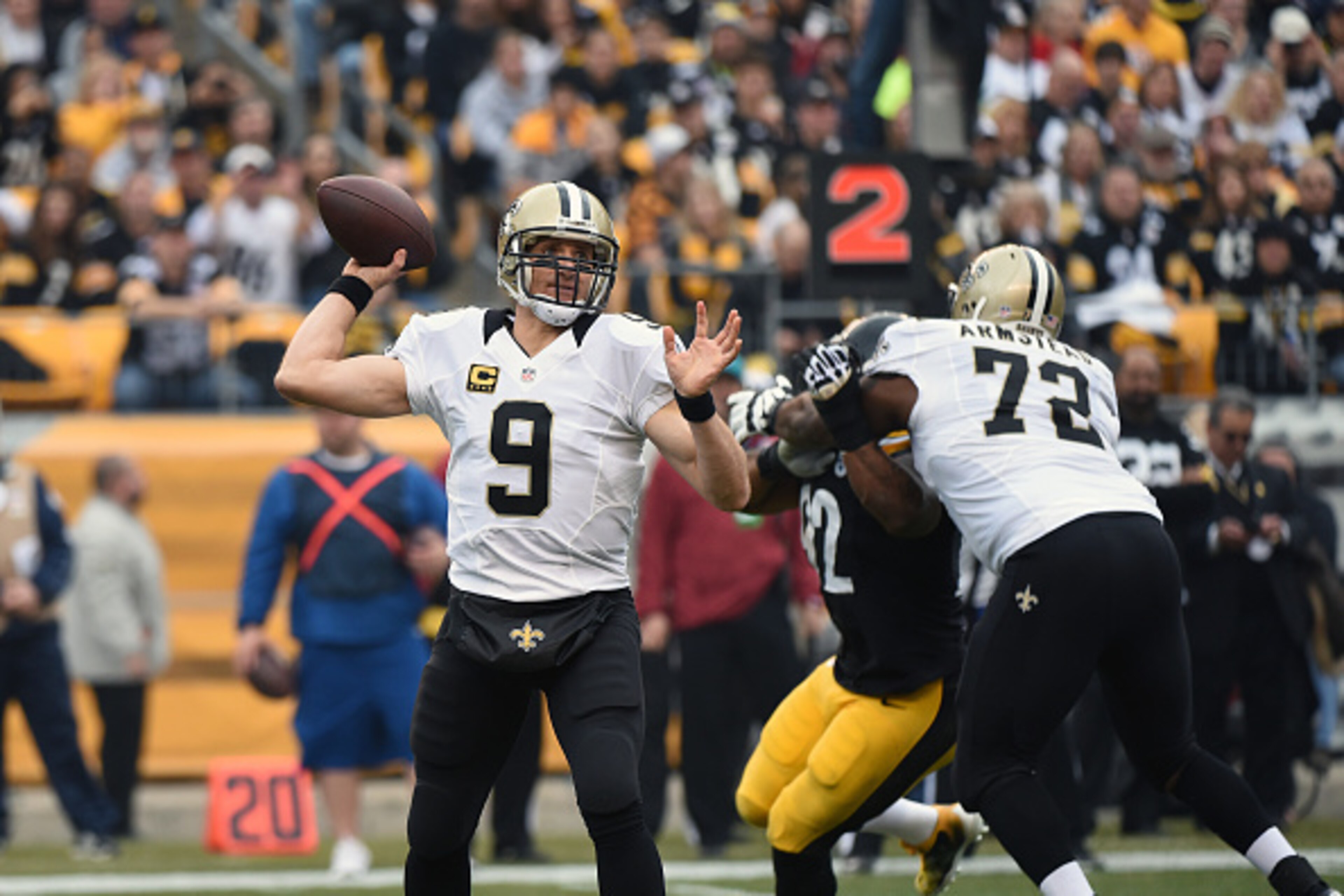 PITTSBURGH, PA - NOVEMBER 30: Quarterback Drew Brees #9 of the New Orleans Saints passes as offensive lineman Terron Armstead #72 blocks linebacker James Harrison #92 of the Pittsburgh Steelers during a game at Heinz Field on November 30, 2014 in Pittsbu PITTSBURGH, PA - NOVEMBER 30: Quarterback Drew Brees #9 of the New Orleans Saints passes as offensive lineman Terron Armstead #72 blocks linebacker James Harrison #92 of the Pittsburgh Steelers during a game at Heinz Field on November 30, 2014 in Pittsbu