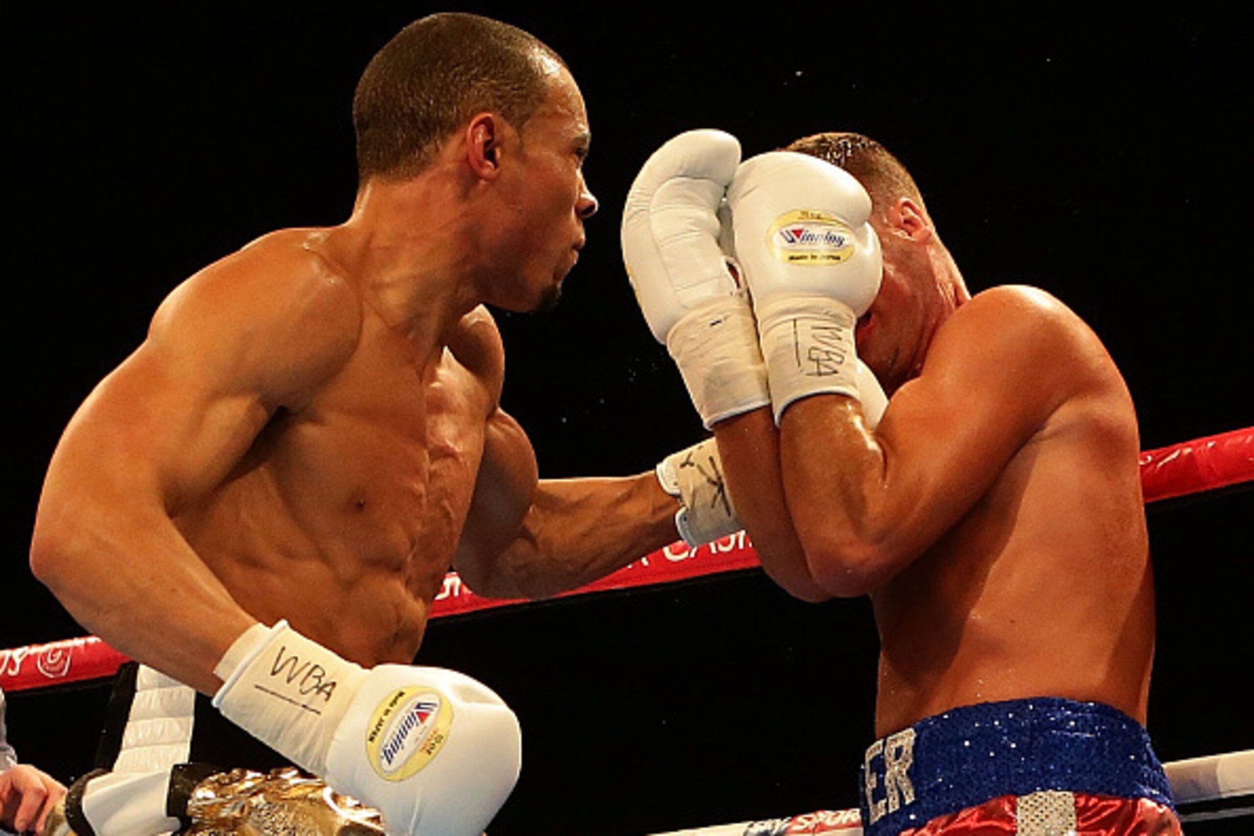SHEFFIELD, ENGLAND - OCTOBER 24:  Christopher Eubank Jr of Brighton delivers a blow to Tony Jetter of USA during the WBA World Interim Middleweight Championship at Motorpoint Arena on October 24, 2015 in Sheffield, England.  (Photo by Daniel Smith/Getty I