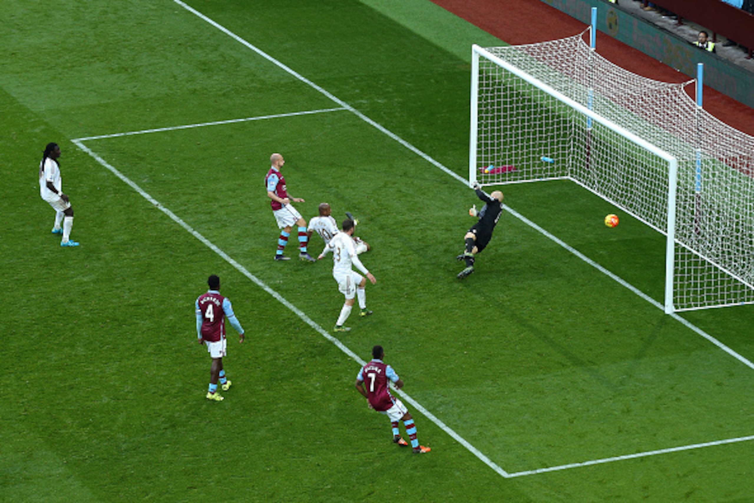 BRIMINGHAM, ENGLAND - OCTOBER 24: Andre Ayew of Swansea City scores a goal to make it 1-2 during the Barclays Premier League match between Aston Villa and Swansea City at Villa Park on October 24, 2015 in Birmingham, England. (Photo by Matthew Ashton - BRIMINGHAM, ENGLAND - OCTOBER 24: Andre Ayew of Swansea City scores a goal to make it 1-2 during the Barclays Premier League match between Aston Villa and Swansea City at Villa Park on October 24, 2015 in Birmingham, England. (Photo by Matthew Ashton -