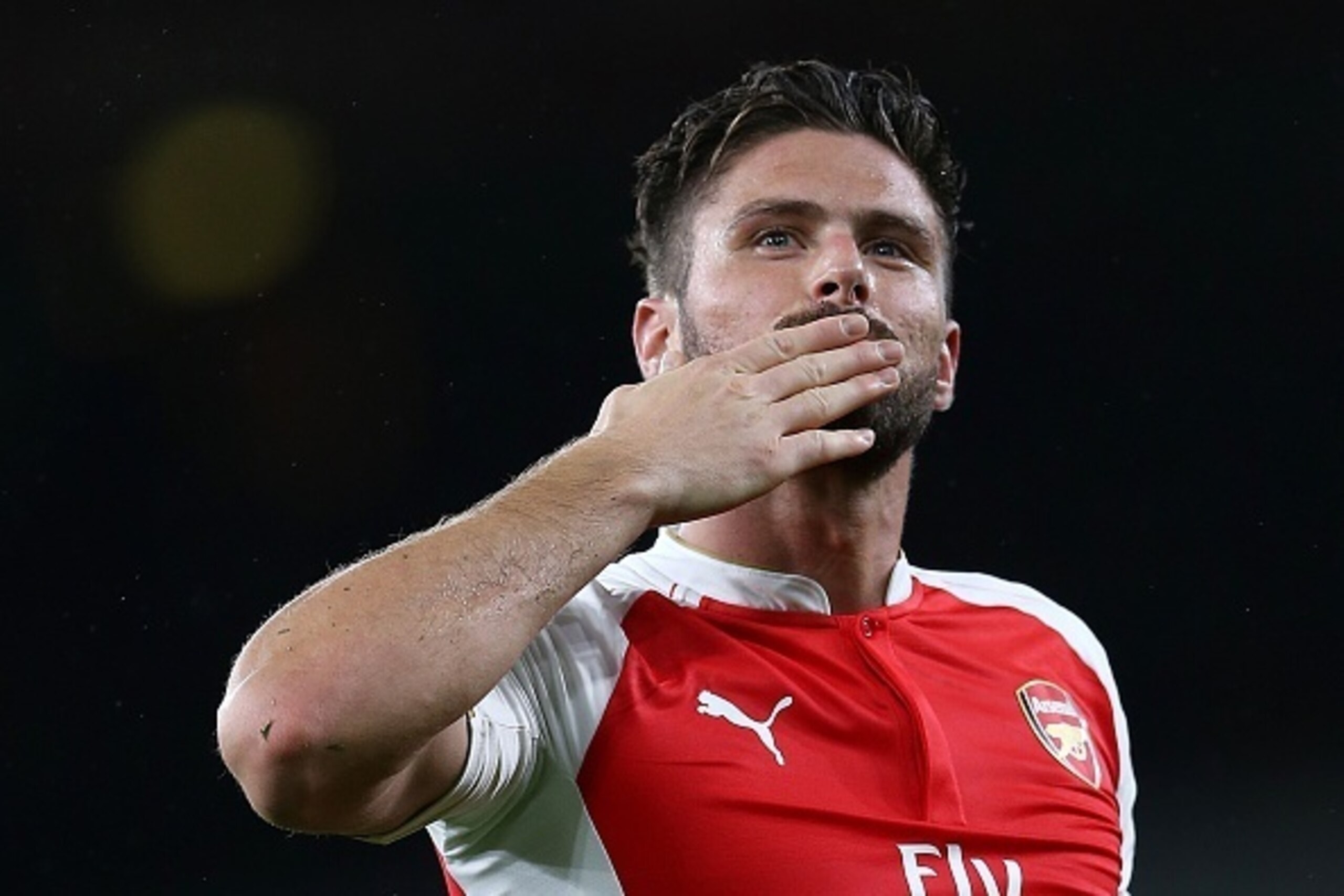 Arsenal's French striker Olivier Giroud celebrates after his team's 2-1 victory during the English Premier League football match between Arsenal and Everton at the Emirates Stadium in London on October 24, 2015. AFP PHOTO / JUSTIN TALLIS
RESTRICTED TO ED Arsenal's French striker Olivier Giroud celebrates after his team's 2-1 victory during the English Premier League football match between Arsenal and Everton at the Emirates Stadium in London on October 24, 2015. AFP PHOTO / JUSTIN TALLIS
RESTRICTED TO ED
