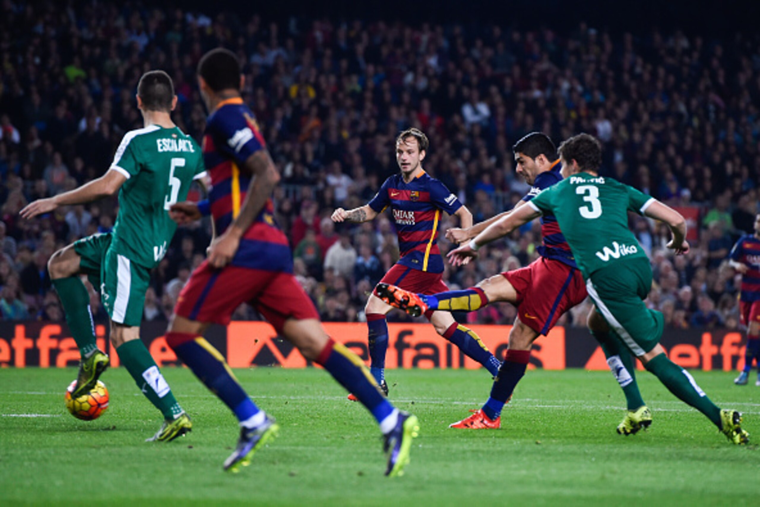 BARCELONA, SPAIN - OCTOBER 25:  Luis Suarez of FC Barcelona scores his team's second goal during the La Liga match between FC Barcelona and SD Eibar at Camp Nou on October 25, 2015 in Barcelona, Spain.  (Photo by David Ramos/Getty Images)