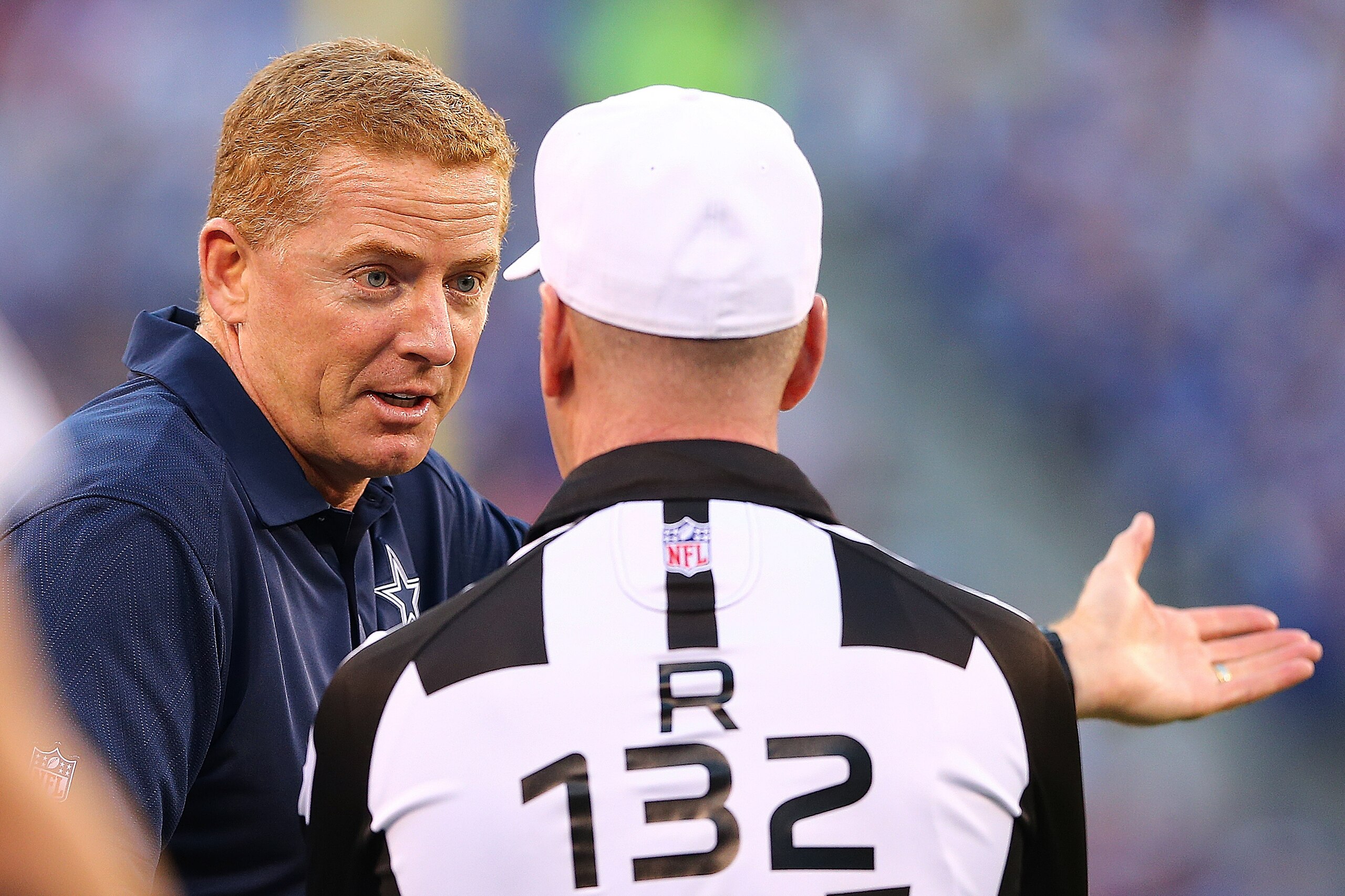 EAST RUTHERFORD, NJ - OCTOBER 25: Head coach Jason Garrett of the Dallas Cowboys discusses a call with referee John Parry #132 during the second quarter against the New York Giants at MetLife Stadium on October 25, 2015 in East Rutherford, New Jersey. ( EAST RUTHERFORD, NJ - OCTOBER 25: Head coach Jason Garrett of the Dallas Cowboys discusses a call with referee John Parry #132 during the second quarter against the New York Giants at MetLife Stadium on October 25, 2015 in East Rutherford, New Jersey. (