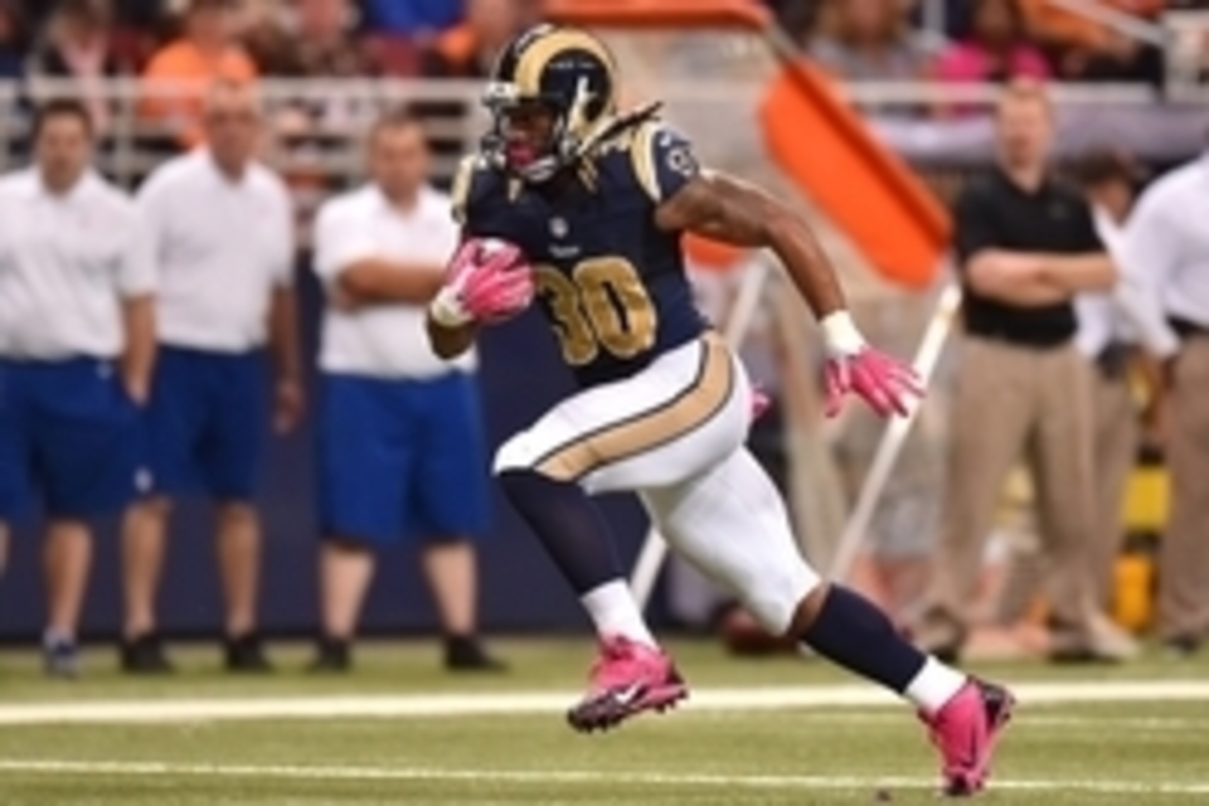 Oct 25, 2015; St. Louis, MO, USA; St. Louis Rams running back Todd Gurley (30) carries the ball against the Cleveland Browns during the second half at the Edward Jones Dome. Mandatory Credit: Jasen Vinlove-USA TODAY Sports Oct 25, 2015; St. Louis, MO, USA; St. Louis Rams running back Todd Gurley (30) carries the ball against the Cleveland Browns during the second half at the Edward Jones Dome. Mandatory Credit: Jasen Vinlove-USA TODAY Sports