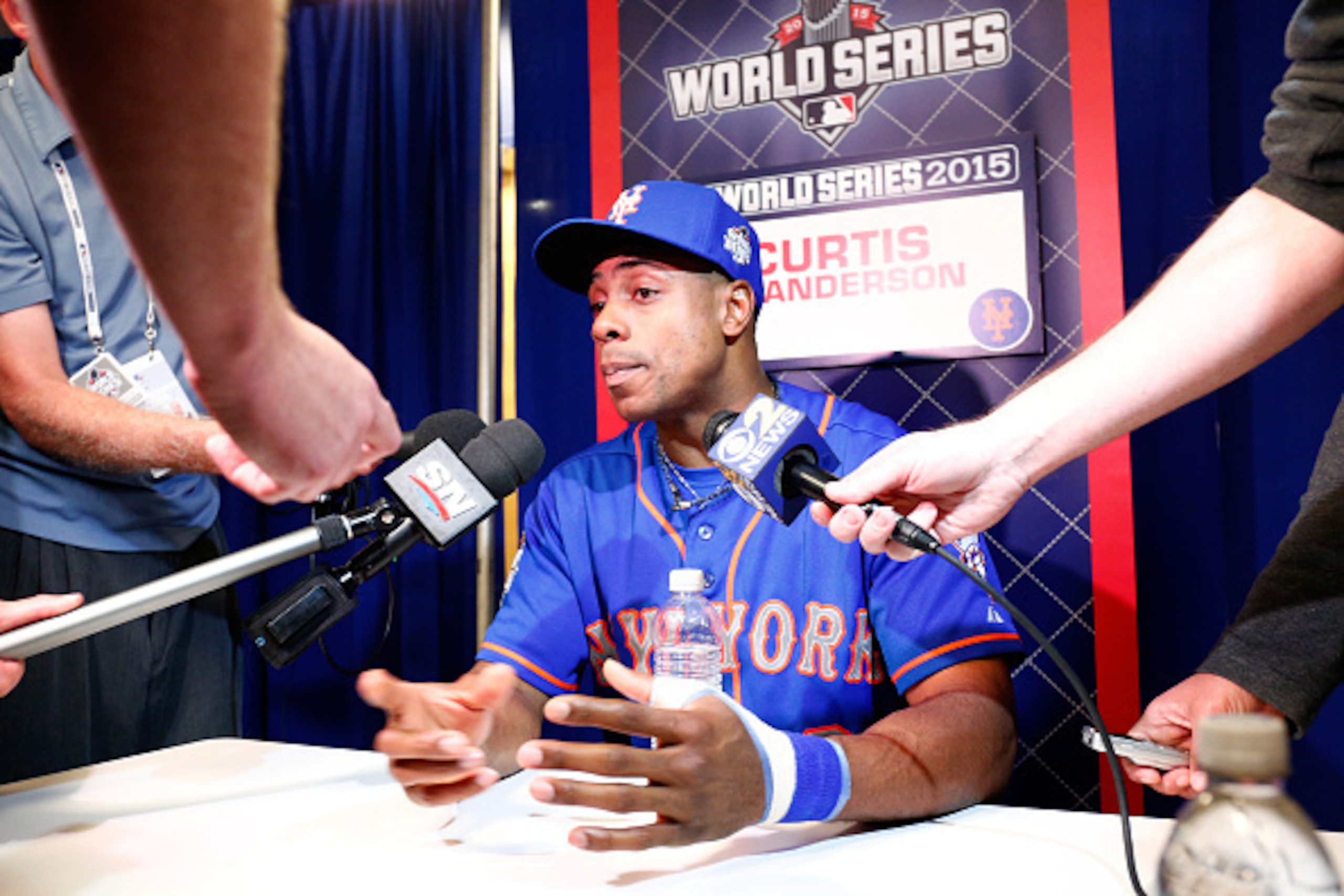 KANSAS CITY, MO - OCTOBER 26: Curtis Granderson #3 of the New York Mets addresses the media the day before Game 1 of the 2015 World Series between the Kansas City Royals and Mets at Kauffman Stadium on October 26, 2015 in Kansas City, Missouri. (Photo b KANSAS CITY, MO - OCTOBER 26: Curtis Granderson #3 of the New York Mets addresses the media the day before Game 1 of the 2015 World Series between the Kansas City Royals and Mets at Kauffman Stadium on October 26, 2015 in Kansas City, Missouri. (Photo b