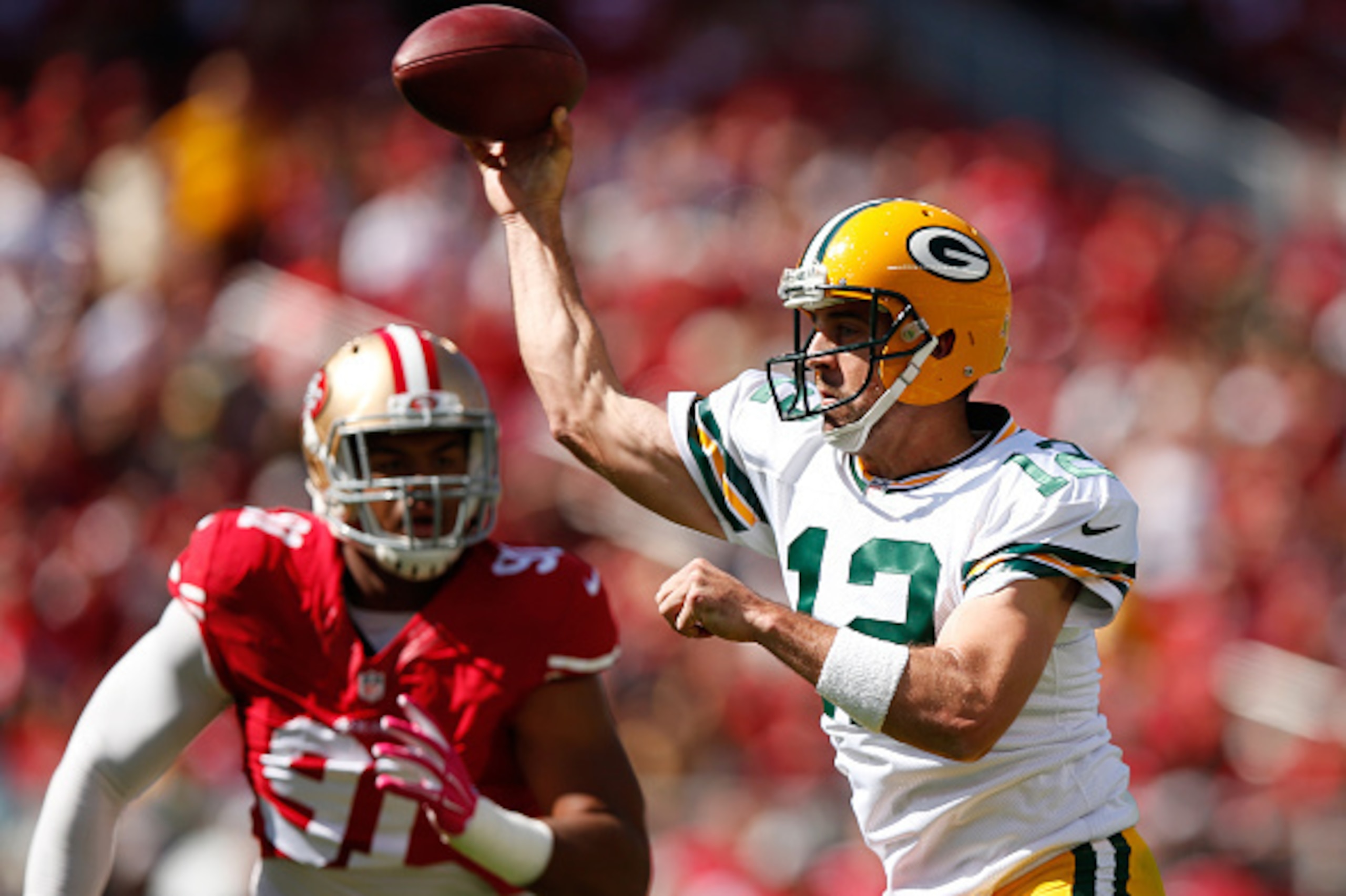 SANTA CLARA, CA - OCTOBER 04:  Quarterback Aaron Rodgers #12 of the Green Bay Packers throws a pass against the San Francisco 49ers during their NFL game at Levi's Stadium on October 4, 2015 in Santa Clara, California.  (Photo by Ezra Shaw/Getty Images)