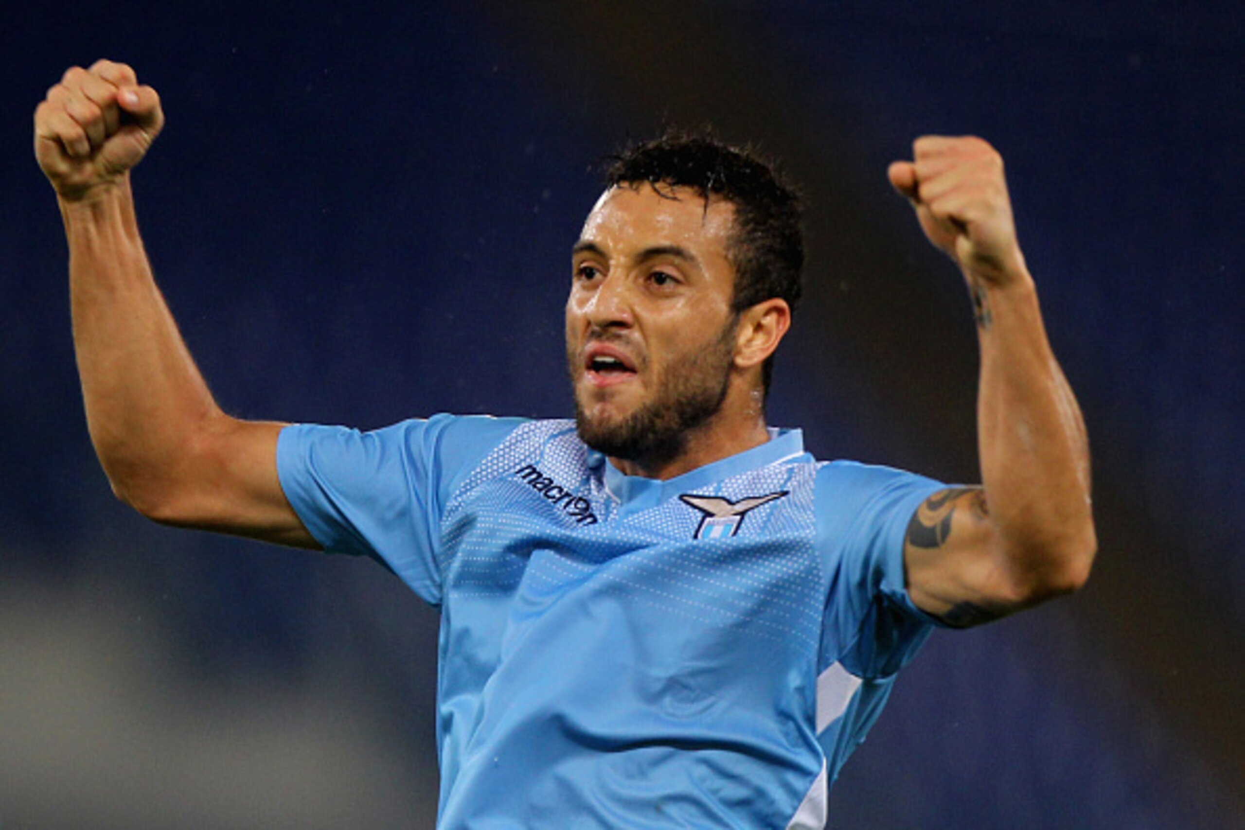 ROME, ITALY - SEPTEMBER 23: Felipe Anderson of SS Lazio celebrates after scoring the team's second goal during the Serie A match between SS Lazio and Genoa CFC at Stadio Olimpico on September 23, 2015 in Rome, Italy. (Photo by Paolo Bruno/Getty Images) ROME, ITALY - SEPTEMBER 23: Felipe Anderson of SS Lazio celebrates after scoring the team's second goal during the Serie A match between SS Lazio and Genoa CFC at Stadio Olimpico on September 23, 2015 in Rome, Italy. (Photo by Paolo Bruno/Getty Images)