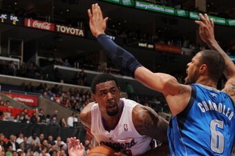 LOS ANGELES, CA - MARCH 30:  DeAndre Jordan #9 of the Los Angeles Clippers makes his way to the basket against Tyson Chandler #6 of the Dallas Mavericks at Staples Center on March 30, 2011 in Los Angeles, California. NOTE TO USER: User expressly acknowled