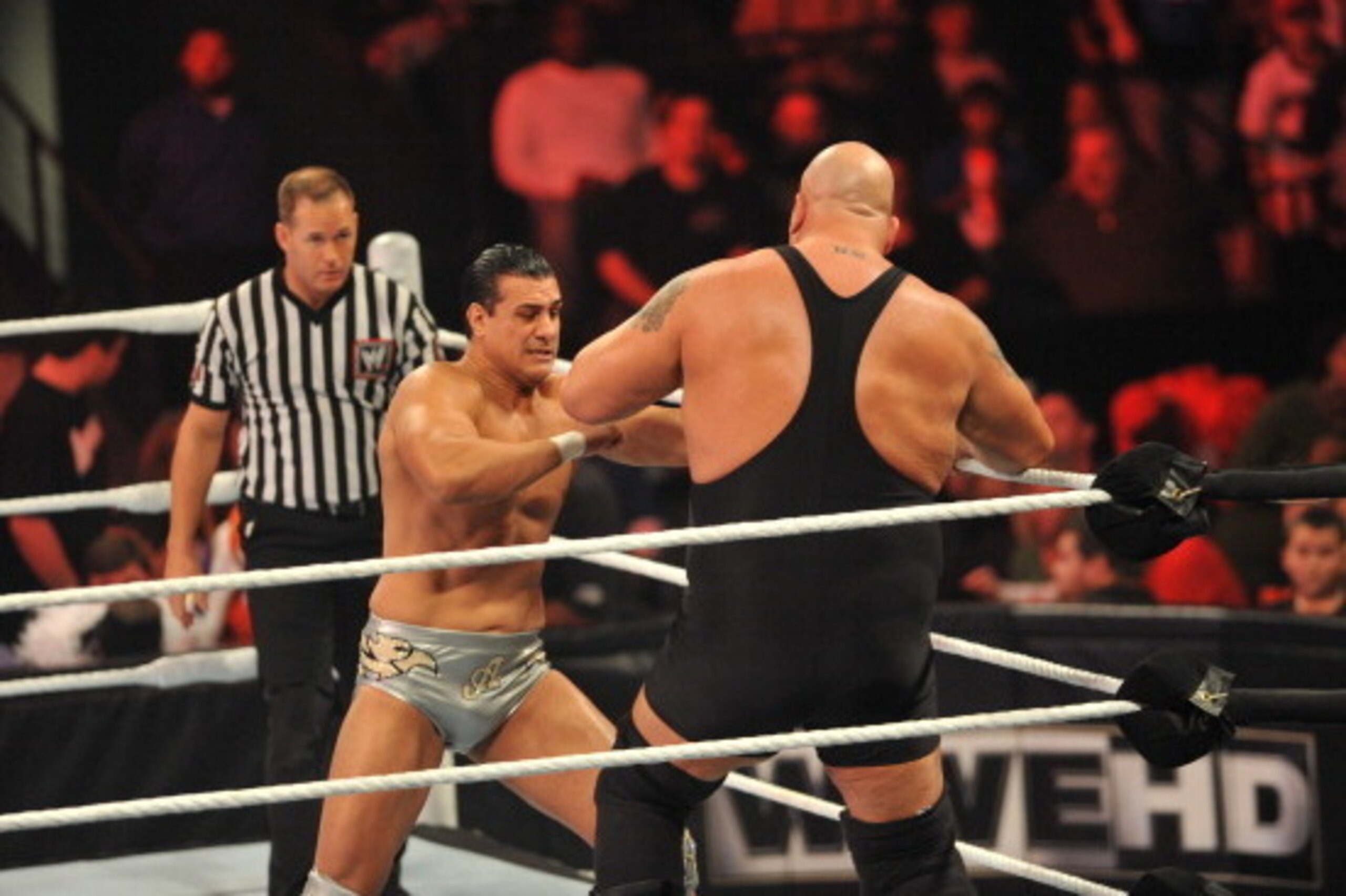 ATLANTA, GA - OCTOBER 31: Big Show and Alberto Del Rio battle during their WWE match at the WWE Monday Night Raw Supershow Halloween event at the Philips Arena on October 31, 2011 in Atlanta, Georgia. (Photo by Moses Robinson/Getty Images)