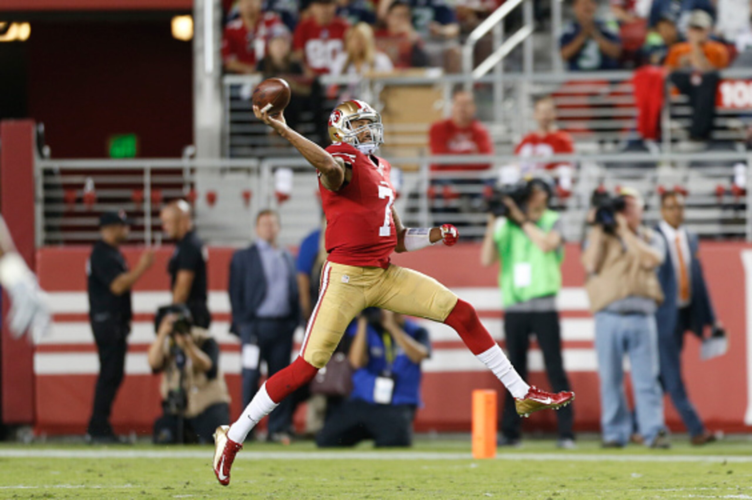 SANTA CLARA, CA - OCTOBER 22: Colin Kaepernick #7 of the San Francisco 49ers passes during the game against the Seattle Seahawks at Levi Stadium on October 22, 2015 in Santa Clara, California. The Seahawks defeated the 49ers 20-3. (Photo by Michael Zagari SANTA CLARA, CA - OCTOBER 22: Colin Kaepernick #7 of the San Francisco 49ers passes during the game against the Seattle Seahawks at Levi Stadium on October 22, 2015 in Santa Clara, California. The Seahawks defeated the 49ers 20-3. (Photo by Michael Zagari