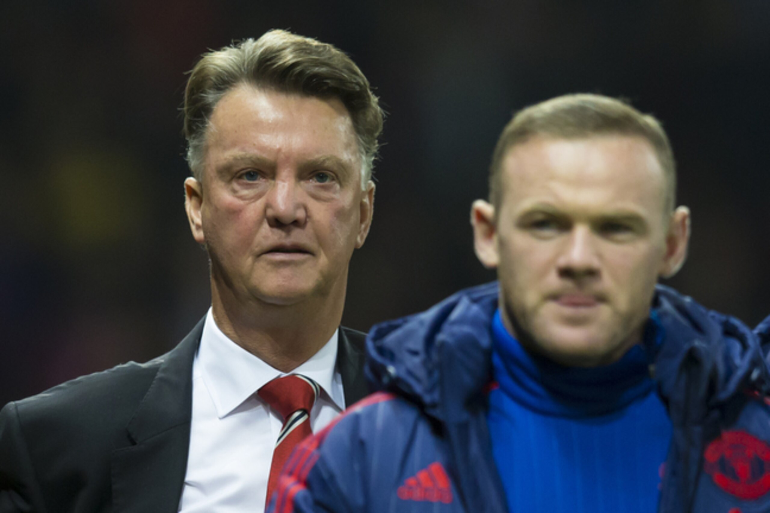 Rooney started on the bench. Rooney started on the bench.