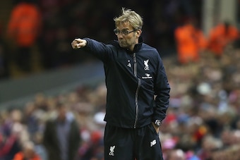 LIVERPOOL, ENGLAND - OCTOBER 28:  Jurgen Klopp, manager of Liverpool gives instructions during the Capital One Cup Fourth Round match between Liverpool and AFC Bournemouth at Anfield on October 28, 2015 in Liverpool, England.  (Photo by Chris Brunskill/Ge