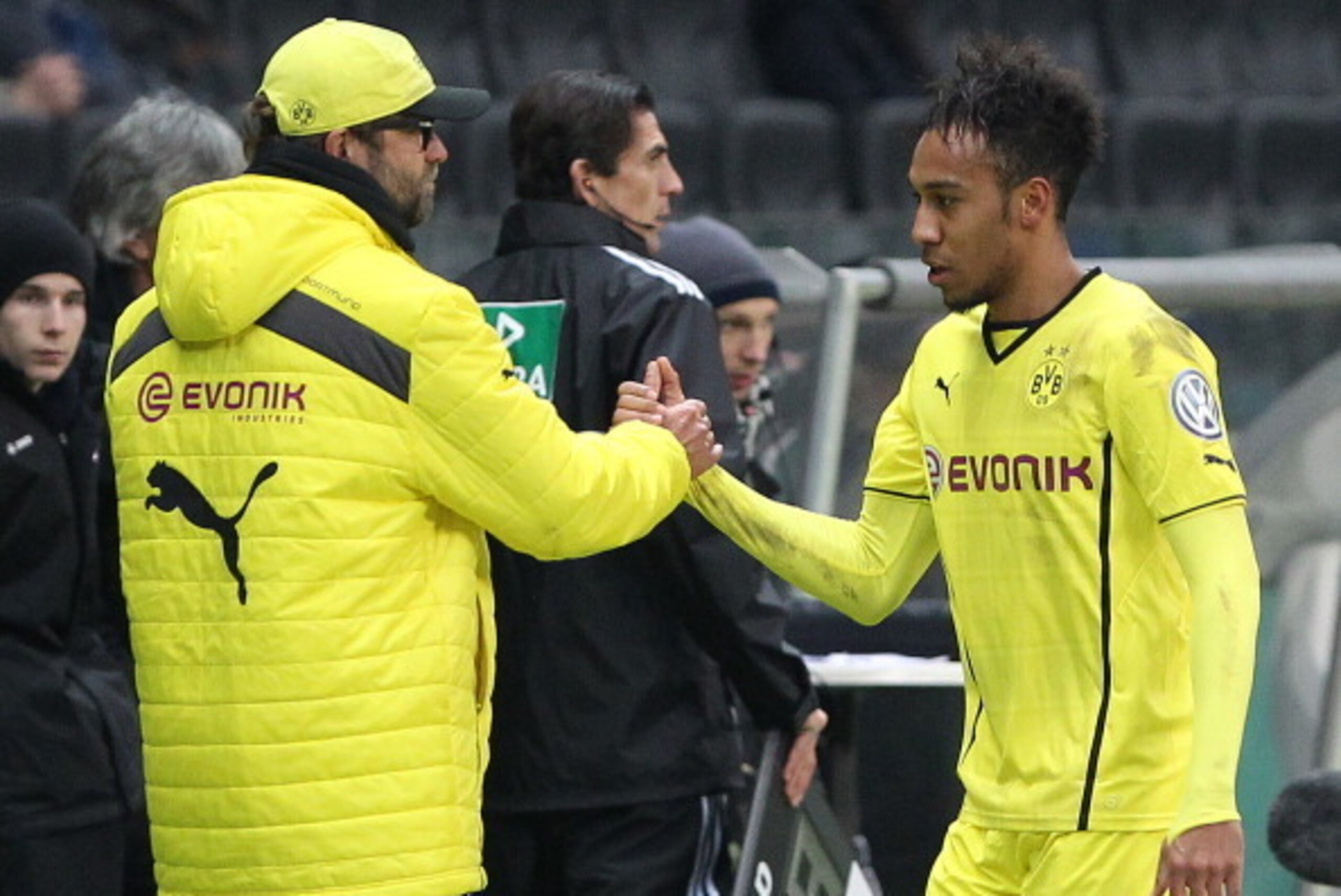 Dortmund's Gabonese striker Pierre-Emerick Aubameyang (R) is congratulated by Dortmund's headcoach Juergen klopp after the German Cup (DFB - Pokal) quarter final football match Eintracht Frankfurt vs Borussia Dortmund in Frankfurt am Main, central Germany Dortmund's Gabonese striker Pierre-Emerick Aubameyang (R) is congratulated by Dortmund's headcoach Juergen klopp after the German Cup (DFB - Pokal) quarter final football match Eintracht Frankfurt vs Borussia Dortmund in Frankfurt am Main, central Germany