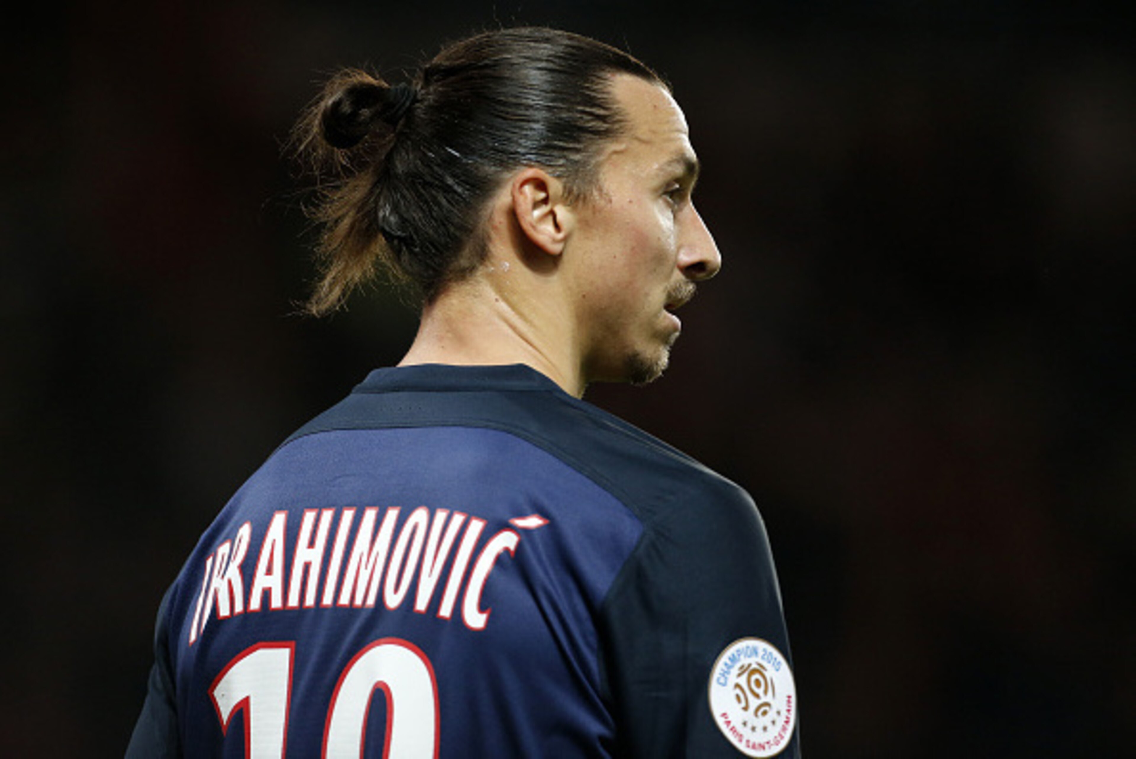 PARIS, FRANCE - OCTOBER 25: Zlatan Ibrahimovic of PSG looks on during the French Ligue 1 match between Paris Saint-Germain (PSG) and AS Saint-Etienne (ASSE) at Parc des Princes stadium on October 25, 2015 in Paris, France. (Photo by Jean Catuffe/Getty Ima