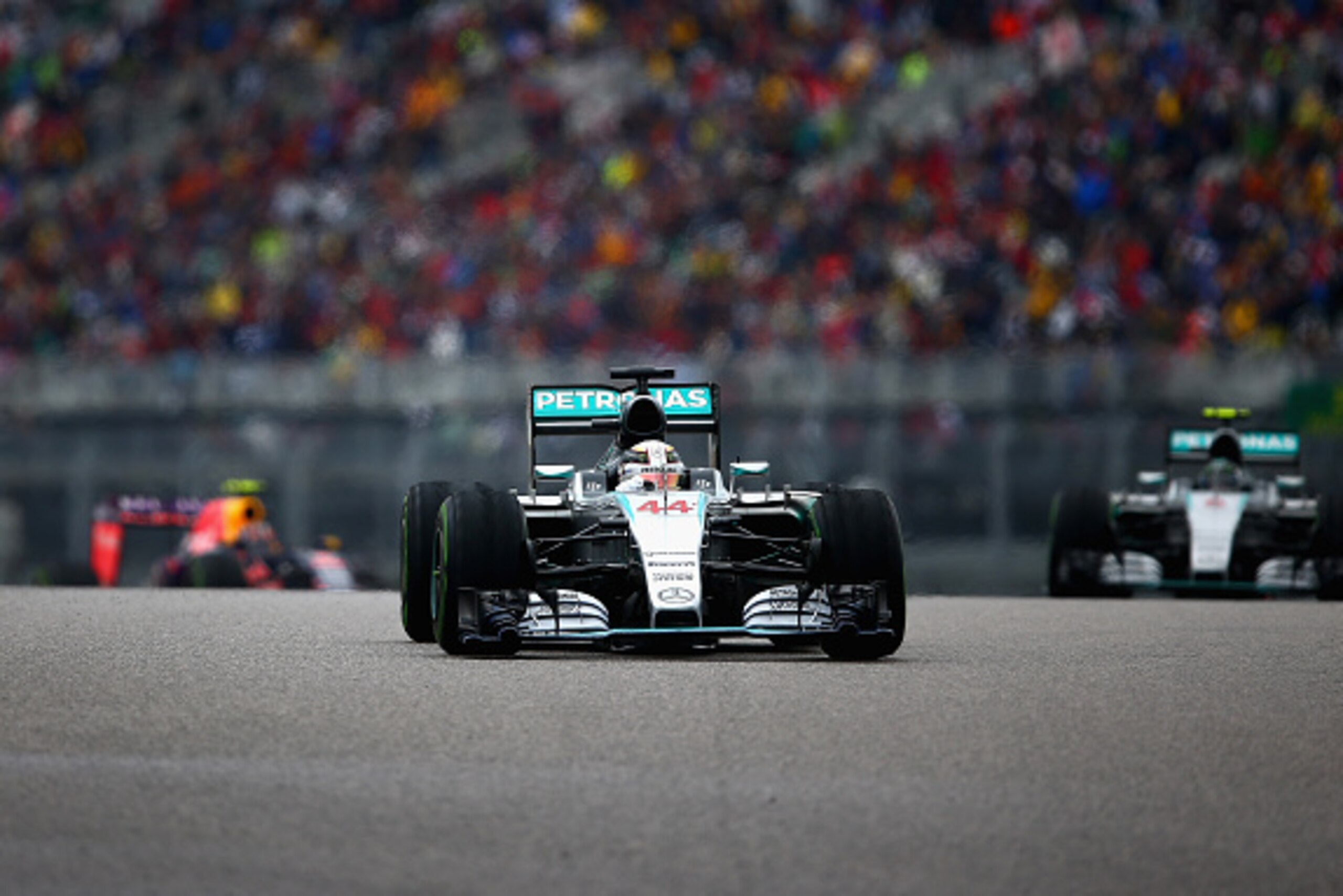 AUSTIN, TX - OCTOBER 25: Lewis Hamilton of Great Britain and Mercedes GP drives during the United States Formula One Grand Prix at Circuit of The Americas on October 25, 2015 in Austin, United States. (Photo by Clive Mason/Getty Images) AUSTIN, TX - OCTOBER 25: Lewis Hamilton of Great Britain and Mercedes GP drives during the United States Formula One Grand Prix at Circuit of The Americas on October 25, 2015 in Austin, United States. (Photo by Clive Mason/Getty Images)