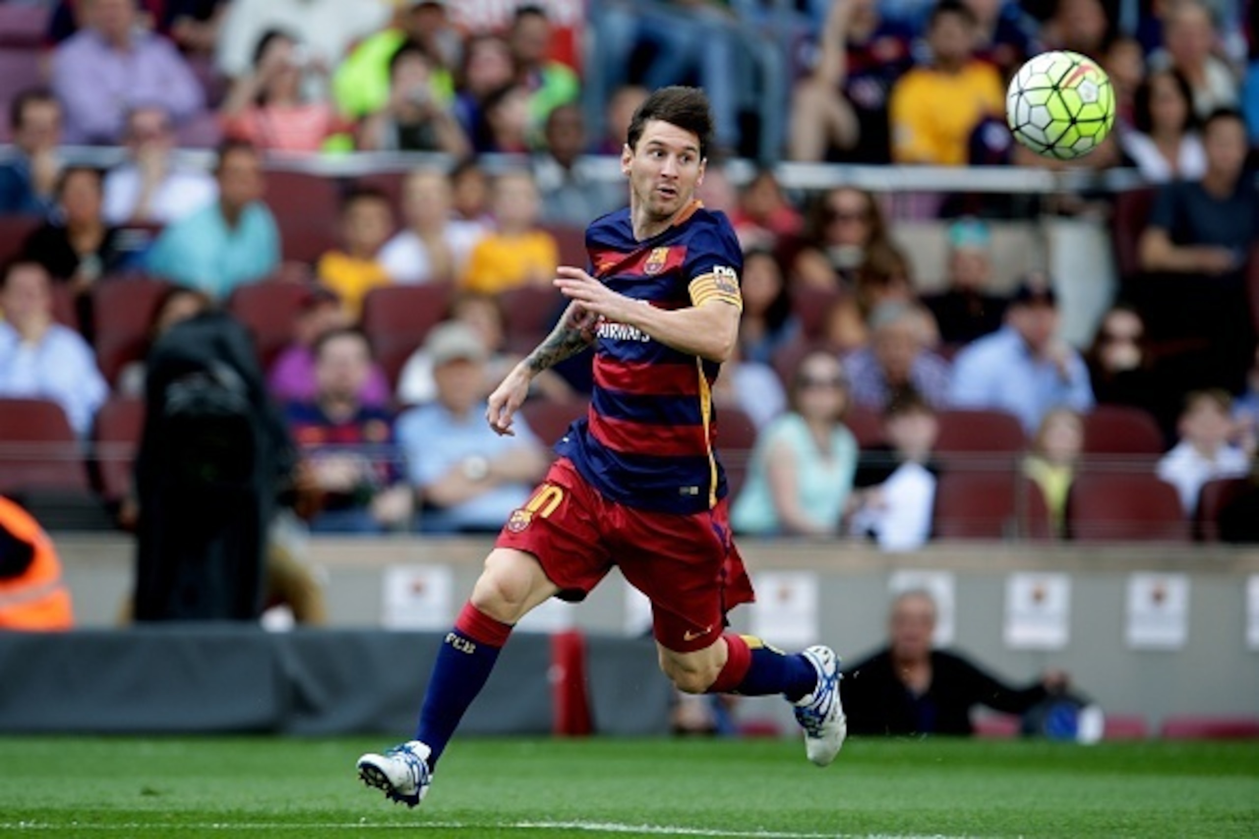 Lionel Messi of FC Barcelona during the Primera Division match between FC Barcelona and Las Palmas on September 26, 2015 at Camp Nou stadium in Barcelona, Spain.(Photo by VI Images via Getty Images)