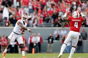 Deshaun Watson is a bonafide dual threat for Clemson's offense.