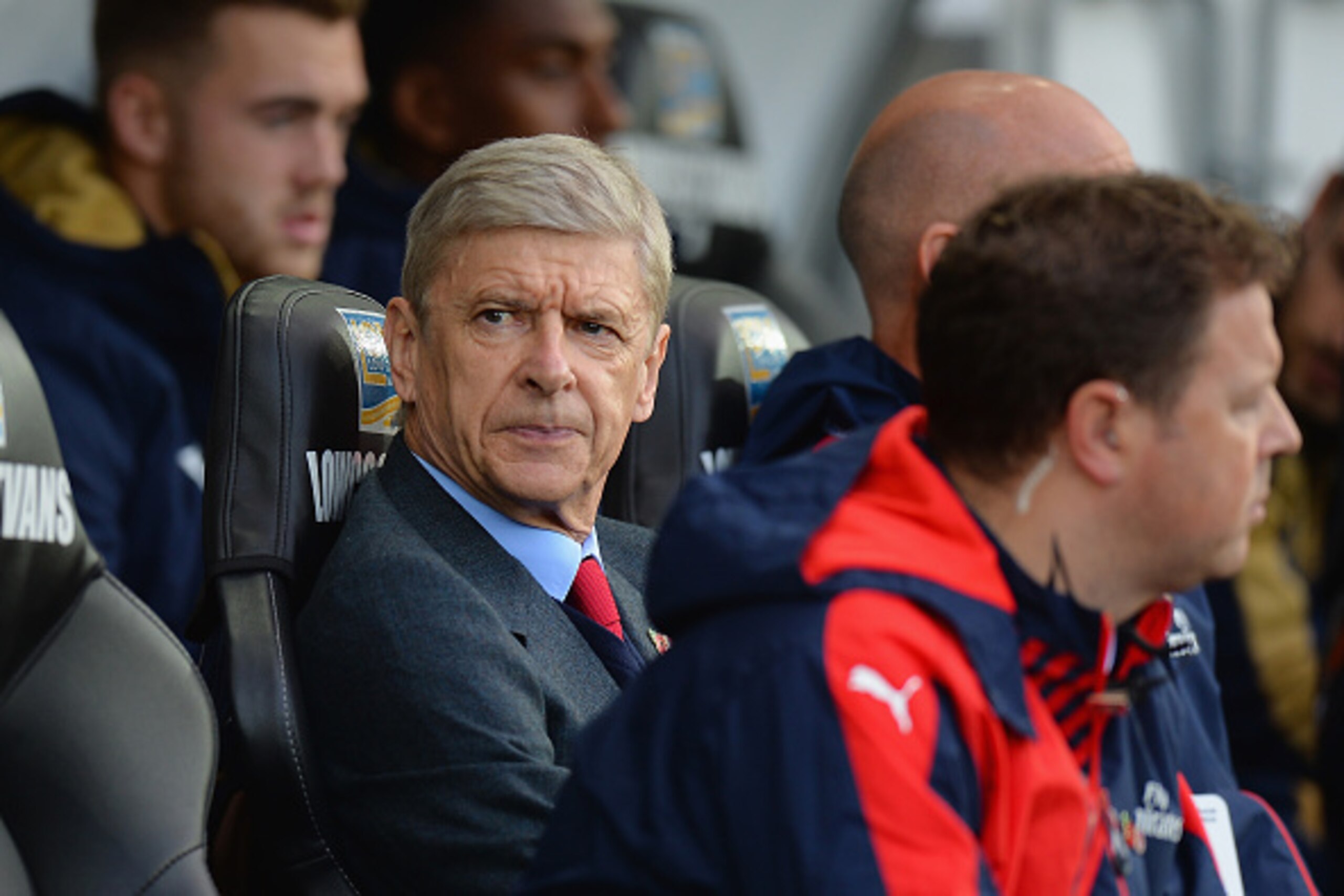 SWANSEA, WALES - OCTOBER 31: Arsene Wenger Manager of Arsenal looks on prior to the Barclays Premier League match between Swansea City and Arsenal at Liberty Stadium on October 31, 2015 in Swansea, Wales.  (Photo by Tony Marshall/Getty Images)