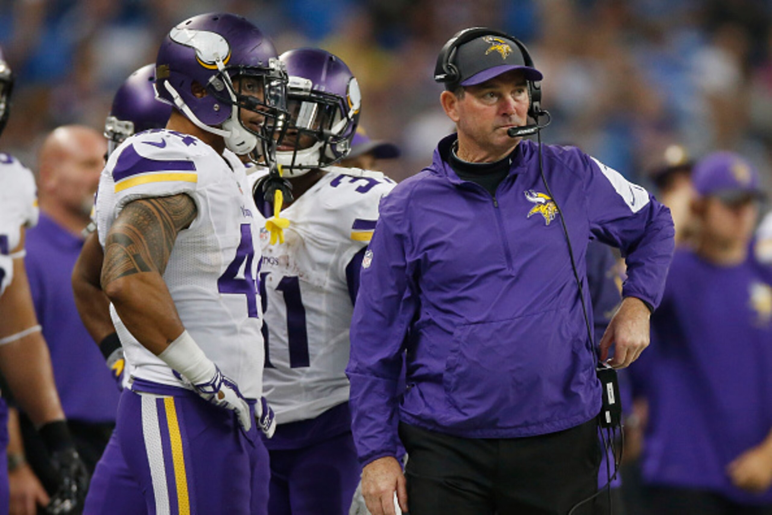 DETROIT, MI - OCTOBER 25: head coach Mike Zimmer of the Minnesota Vikings looks on from the side line in the second quarter while playing the Detroit Lions at Ford Field on October 25, 2015 in Detroit, Michigan. (Photo by Gregory Shamus/Getty Images)