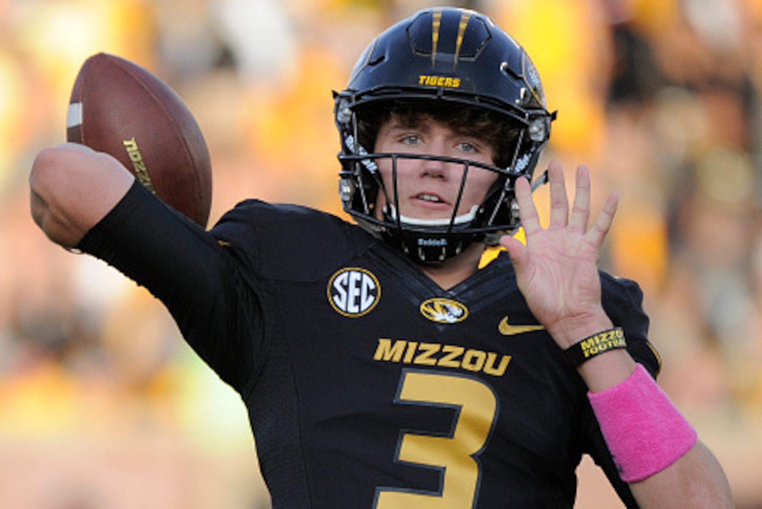 COLUMBIA, MO - OCTOBER 10:  Quarterback Drew Lock #3 of the Missouri Tigers warms up prior to a game against the Florida Gators at Memorial Stadium on October 10, 2015 in Columbia, Missouri.  (Photo by Ed Zurga/Getty Images)