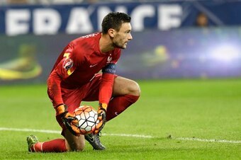 Lloris and Handanovic were among United's prime choices to replace seemingly outgoing De Gea this summer.