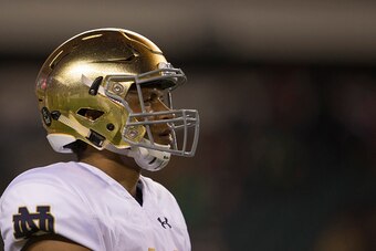 PHILADELPHIA, PA - OCTOBER 31: DeShone Kizer #14 of the Notre Dame Fighting Irish looks on prior to the game against the Temple Owls on October 31, 2015 at Lincoln Financial Field in Philadelphia, Pennsylvania. (Photo by Mitchell Leff/Getty Images)
