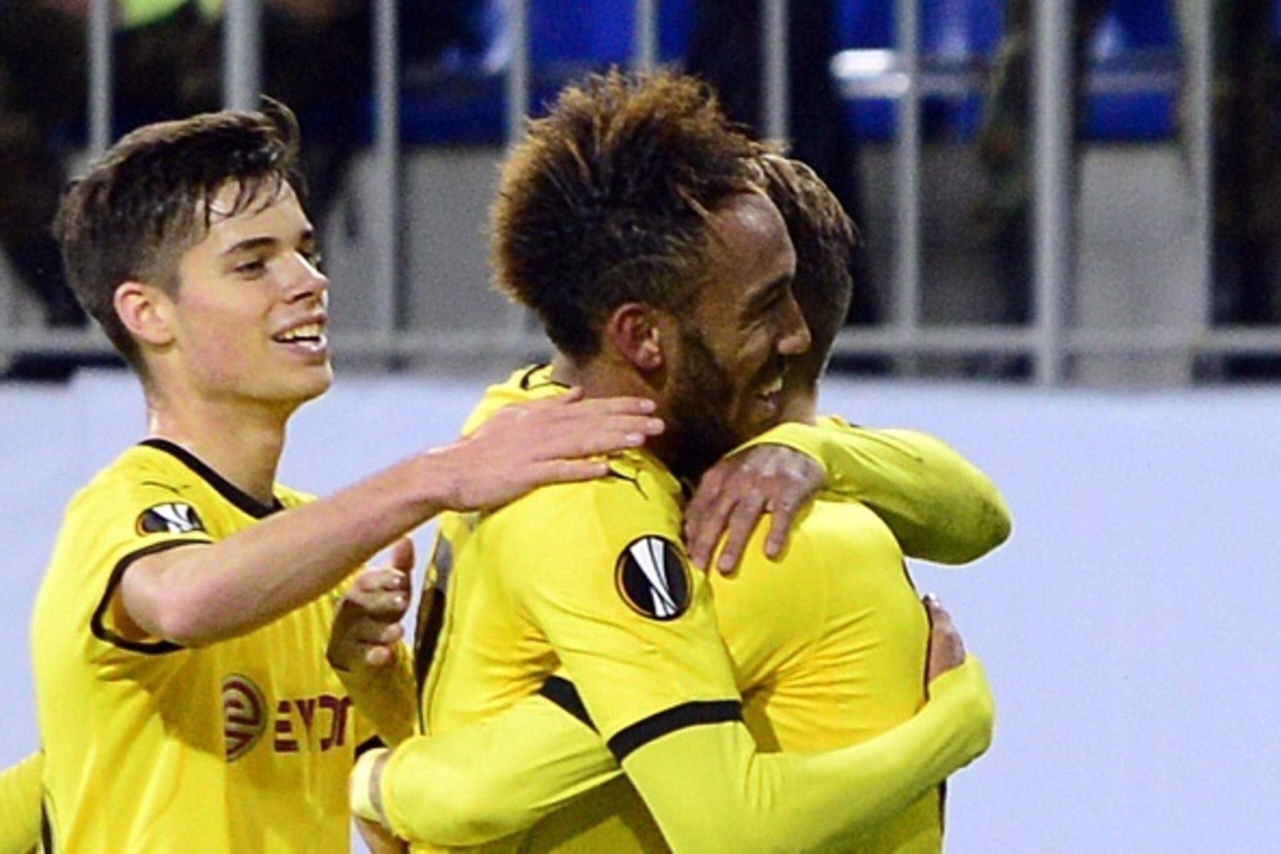 Dortmund's players celebrate a goal during the UEFA Europa League group C football match between Qabala FK and Borussia Dortmund in Baku on October 22, 2015. AFP PHOTO / TOFIK BABAYEV        (Photo credit should read TOFIK BABAYEV/AFP/Getty Images)
