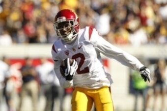 Oct 31, 2015; Berkeley, CA, USA; Southern California Trojans cornerback Adoree' Jackson (2) returns an interception for a touchdown against the California Golden Bears in the third quarter at Memorial Stadium. The Trojans defeated the Bears 27-21. Mandato