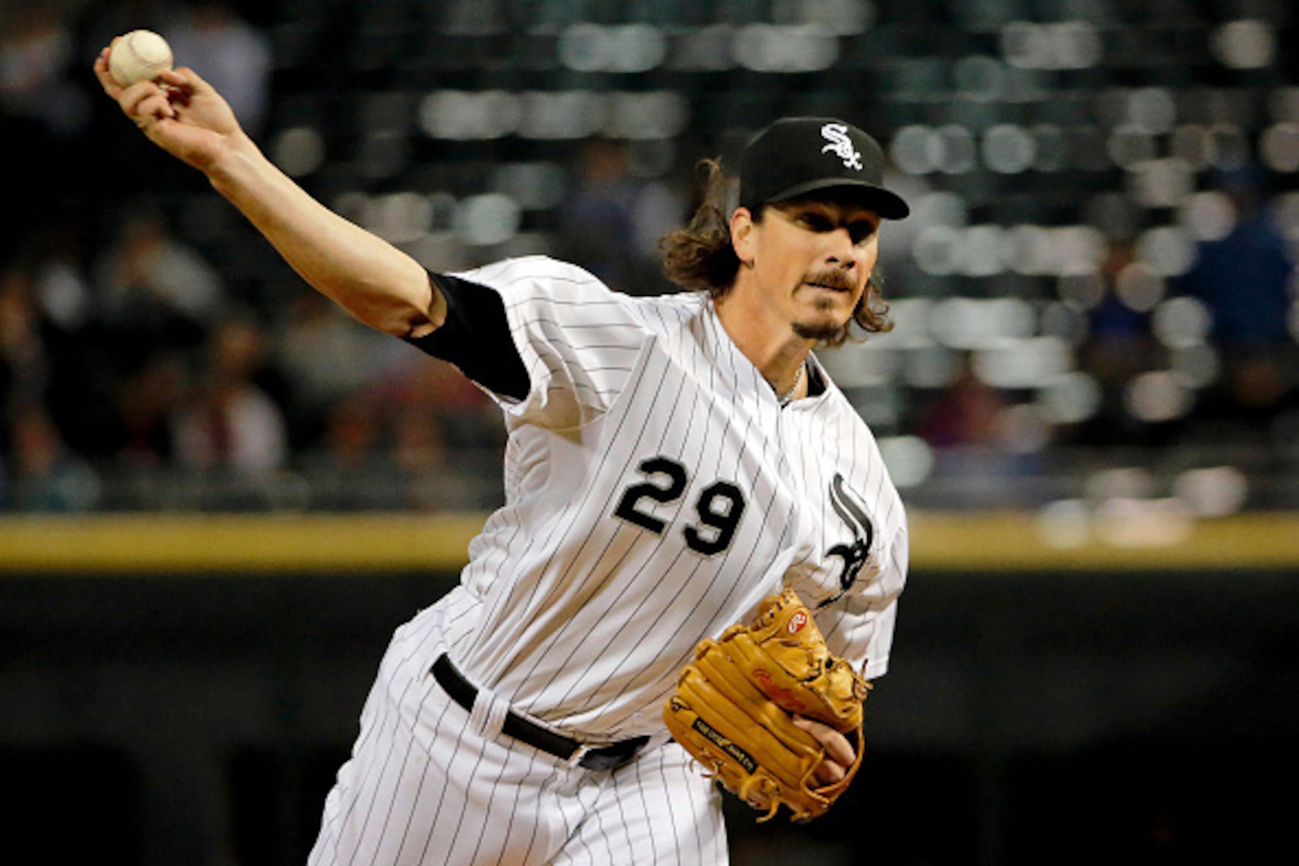 CHICAGO, IL - SEPTEMBER 29: Jeff Samardzija #29 of the Chicago White Sox pitches against the Kansas City Royals during the first inning at U.S. Cellular Field on September 29, 2015 in Chicago, Illinois. (Photo by Jon Durr/Getty Images) CHICAGO, IL - SEPTEMBER 29: Jeff Samardzija #29 of the Chicago White Sox pitches against the Kansas City Royals during the first inning at U.S. Cellular Field on September 29, 2015 in Chicago, Illinois. (Photo by Jon Durr/Getty Images)