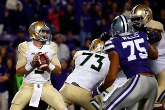 MANHATTAN, KS - NOVEMBER 05:  Quarterback Jarrett Stidham #3 of the Baylor Bears looks to pass during the 2nd half of the game against the Kansas State Wildcats at Bill Snyder Family Football Stadium on November 5, 2015 in Manhattan, Kansas.  (Photo by Ja