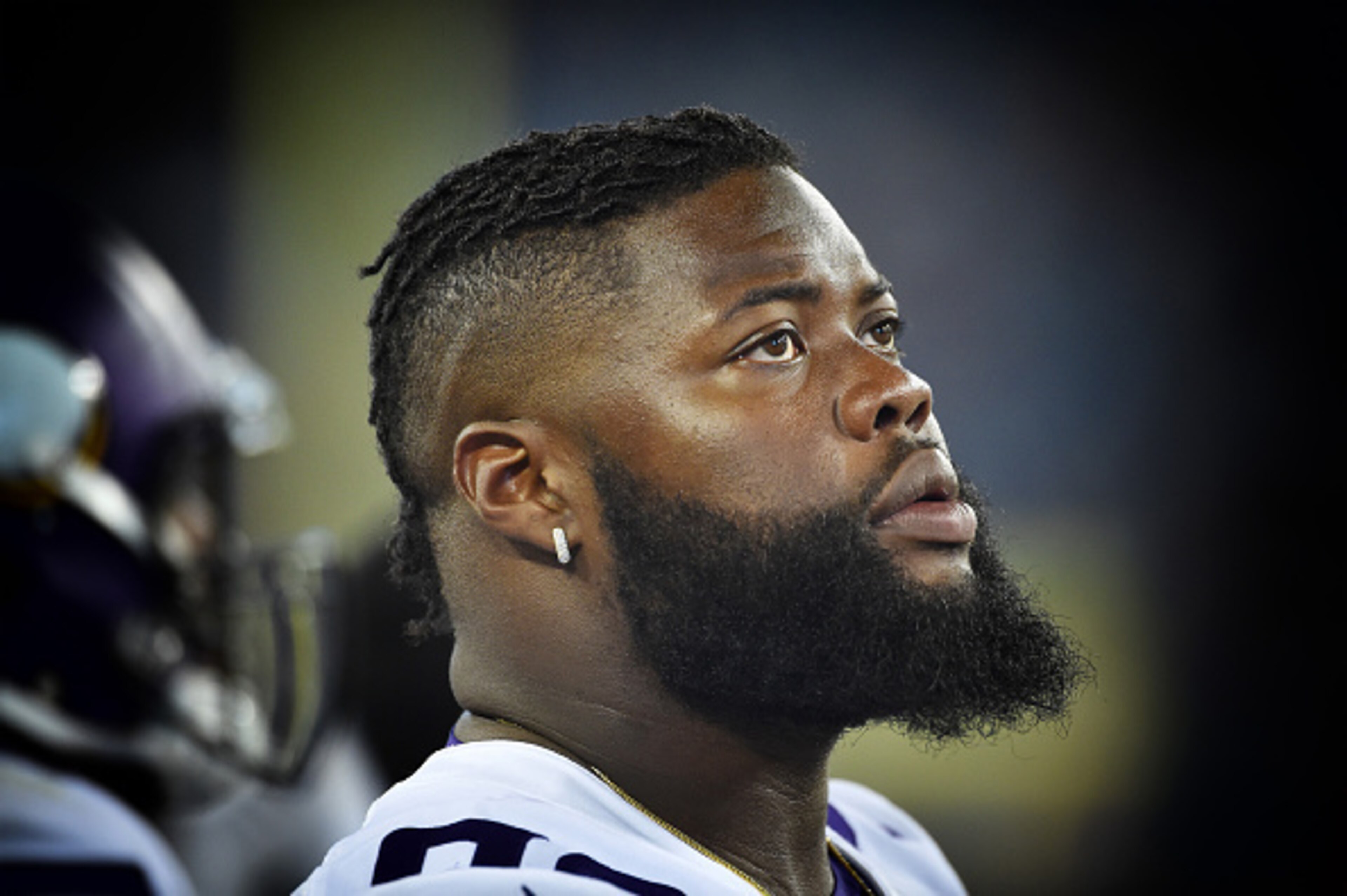 :NASHVILLE, TN - SEPTEMBER 03: Linval Joseph #98 of the Minnesota Vikings looks on during a NFL pre-season game against the Tennessee Titans at Nissan Stadium on September 3, 2015 in Nashville, Tennessee. (Photo by Ronald C. Modra/Sports Imagery/Getty I :NASHVILLE, TN - SEPTEMBER 03: Linval Joseph #98 of the Minnesota Vikings looks on during a NFL pre-season game against the Tennessee Titans at Nissan Stadium on September 3, 2015 in Nashville, Tennessee. (Photo by Ronald C. Modra/Sports Imagery/Getty I