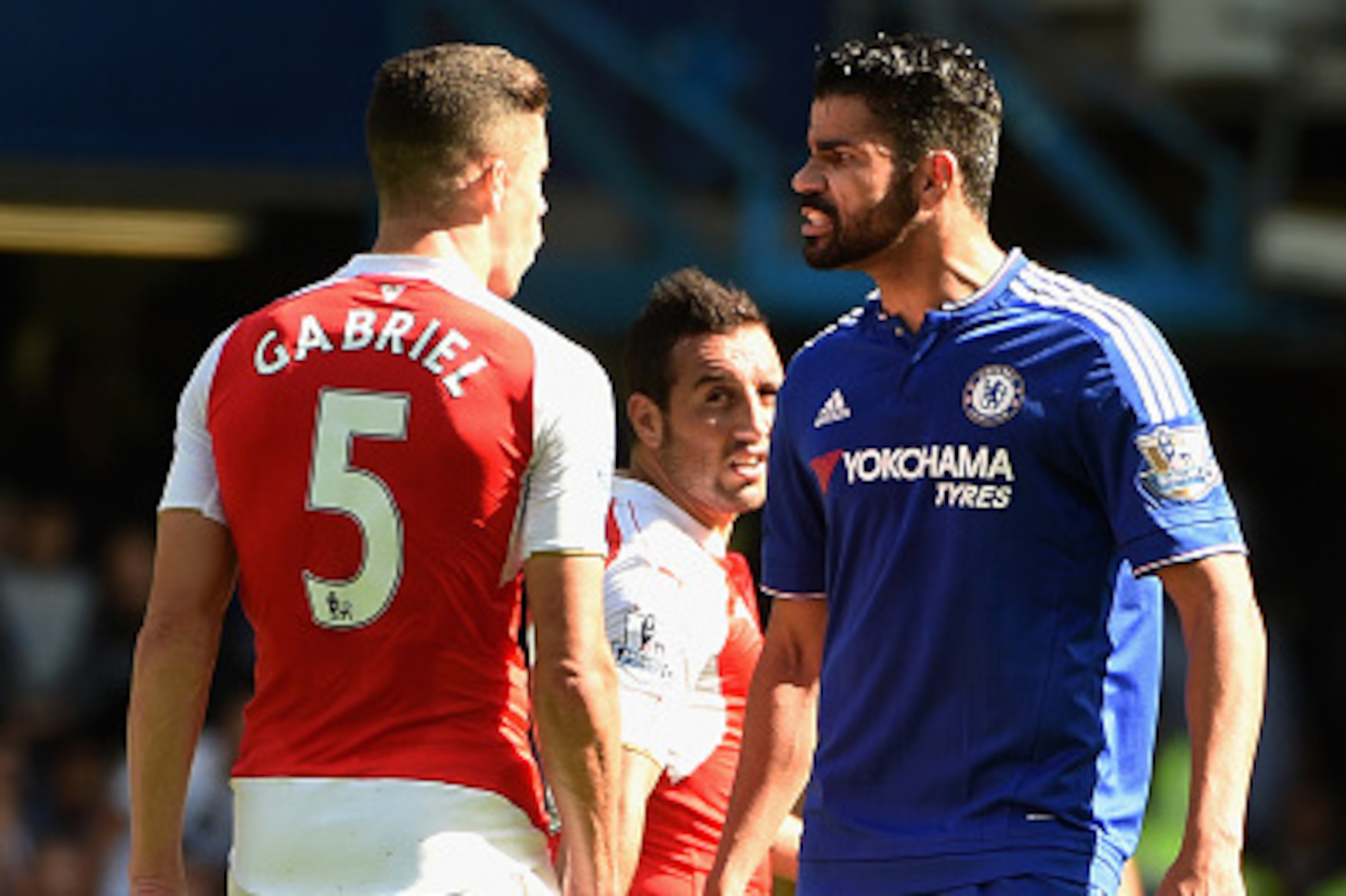 LONDON, ENGLAND - SEPTEMBER 19:  Diego Costa of Chelsea and Gabriel of Arsenal argue during the Barclays Premier League match between Chelsea and Arsenal at Stamford Bridge on September 19, 2015 in London, United Kingdom.  (Photo by Ross Kinnaird/Getty Im