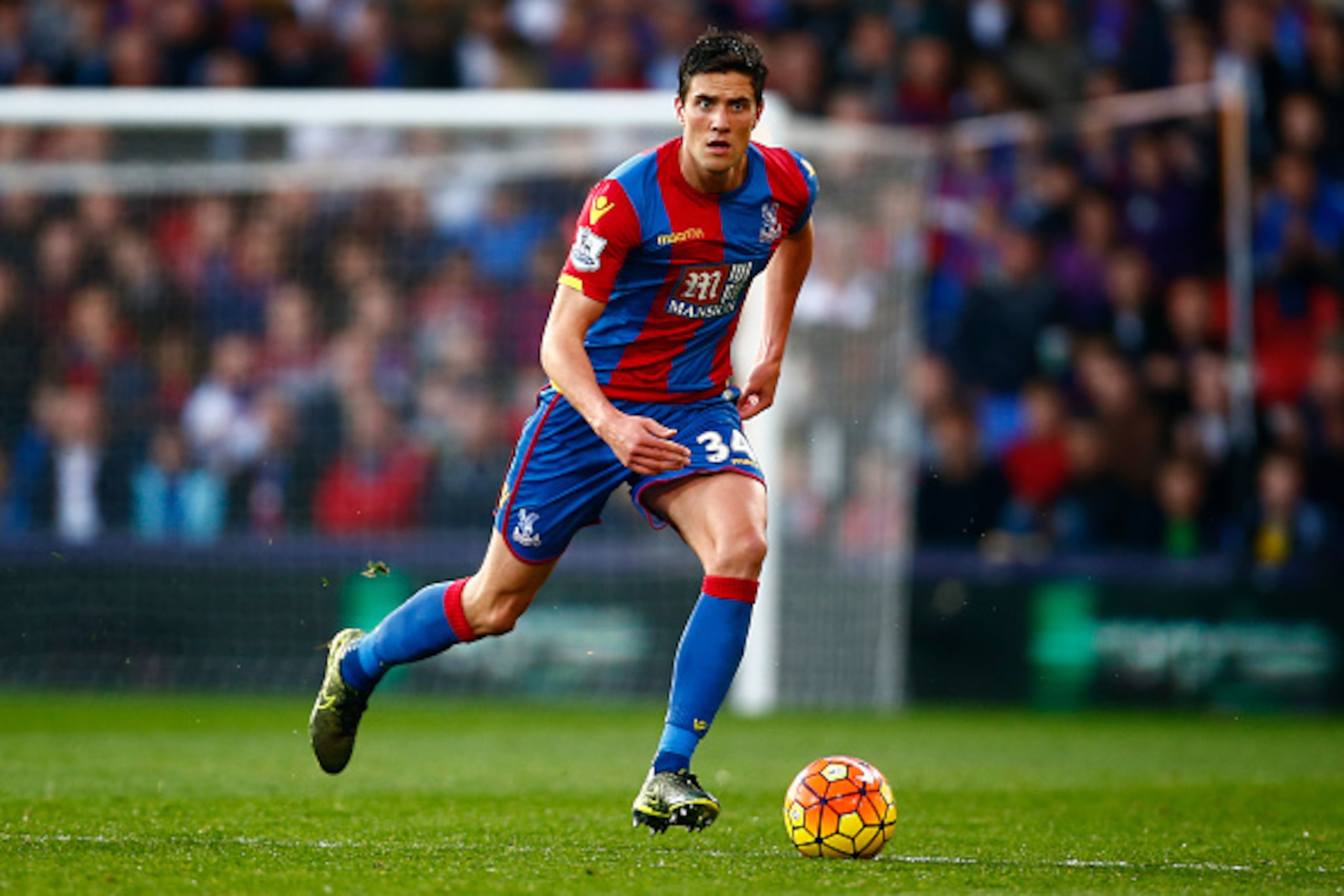 LONDON, ENGLAND - OCTOBER 31:  Martin Kelly of Crystal Palace in action during the Barclays Premier League match between Crystal Palace and Manchester United at Selhurst Park on October 31, 2015 in London, England.  (Photo by Jordan Mansfield/Getty Images