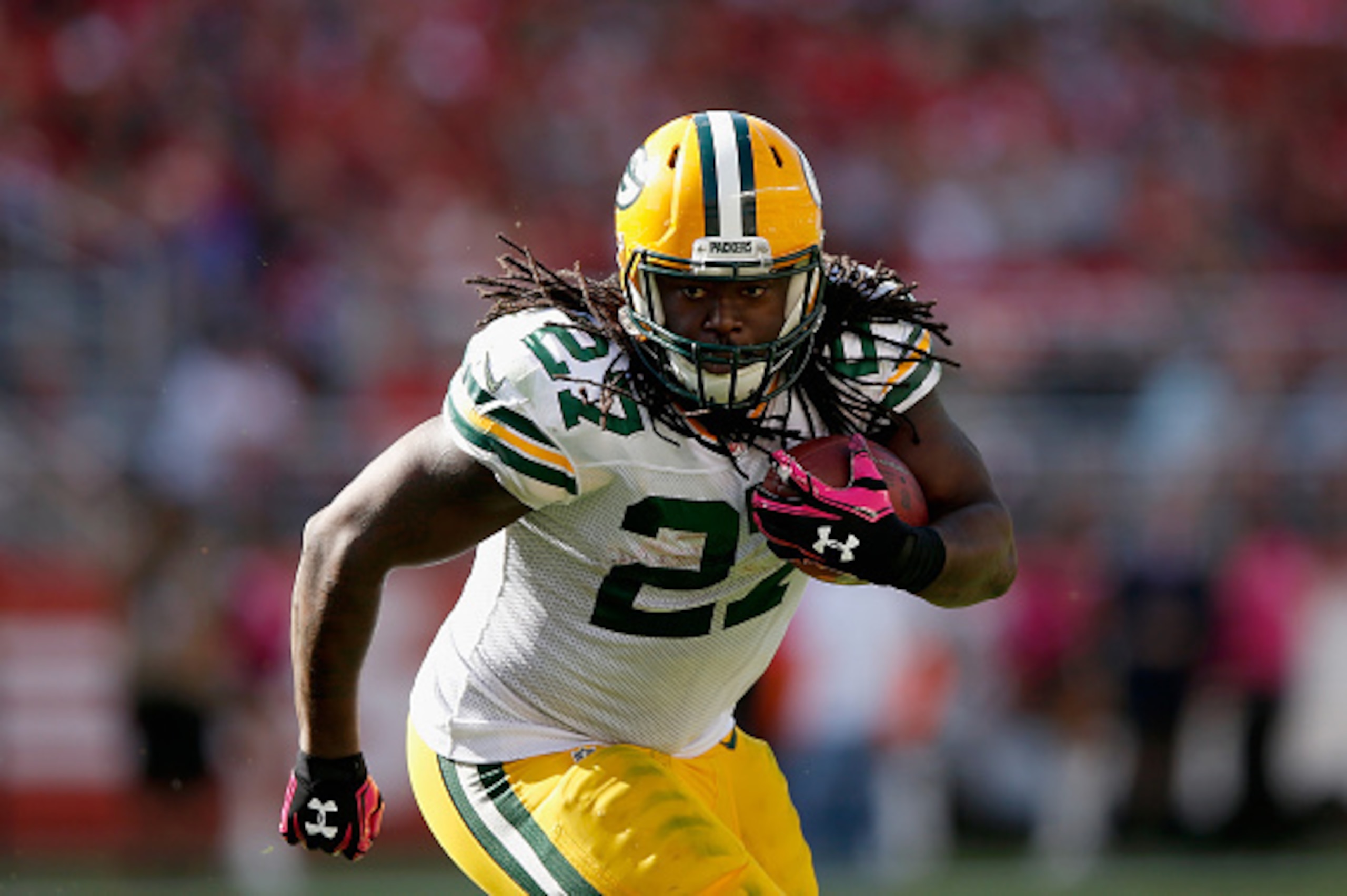 SANTA CLARA, CA - OCTOBER 04:  Eddie Lacy #27 of the Green Bay Packers in action against the San Francisco 49ers at Levi's Stadium on October 4, 2015 in Santa Clara, California.  (Photo by Ezra Shaw/Getty Images)