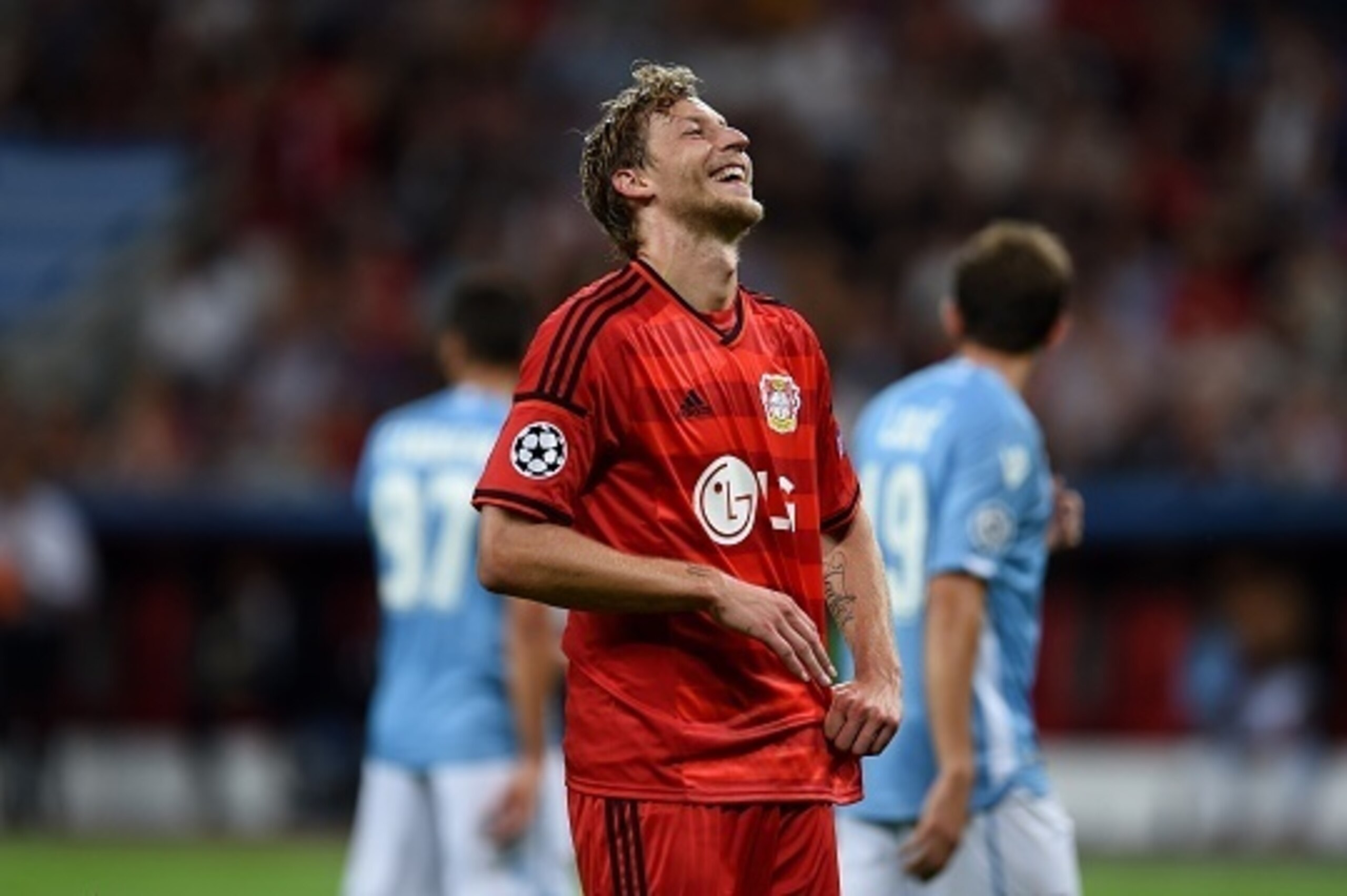 Leverkusen's forward Stefan Kiessling reacts during the UEFA Champions League playoff football match between Bayer Leverkusen and SS Lazio, in Leverkusen, western Germany, on August 26, 2015.  AFP PHOTO / PATRIK STOLLARZ        (Photo credit should read P