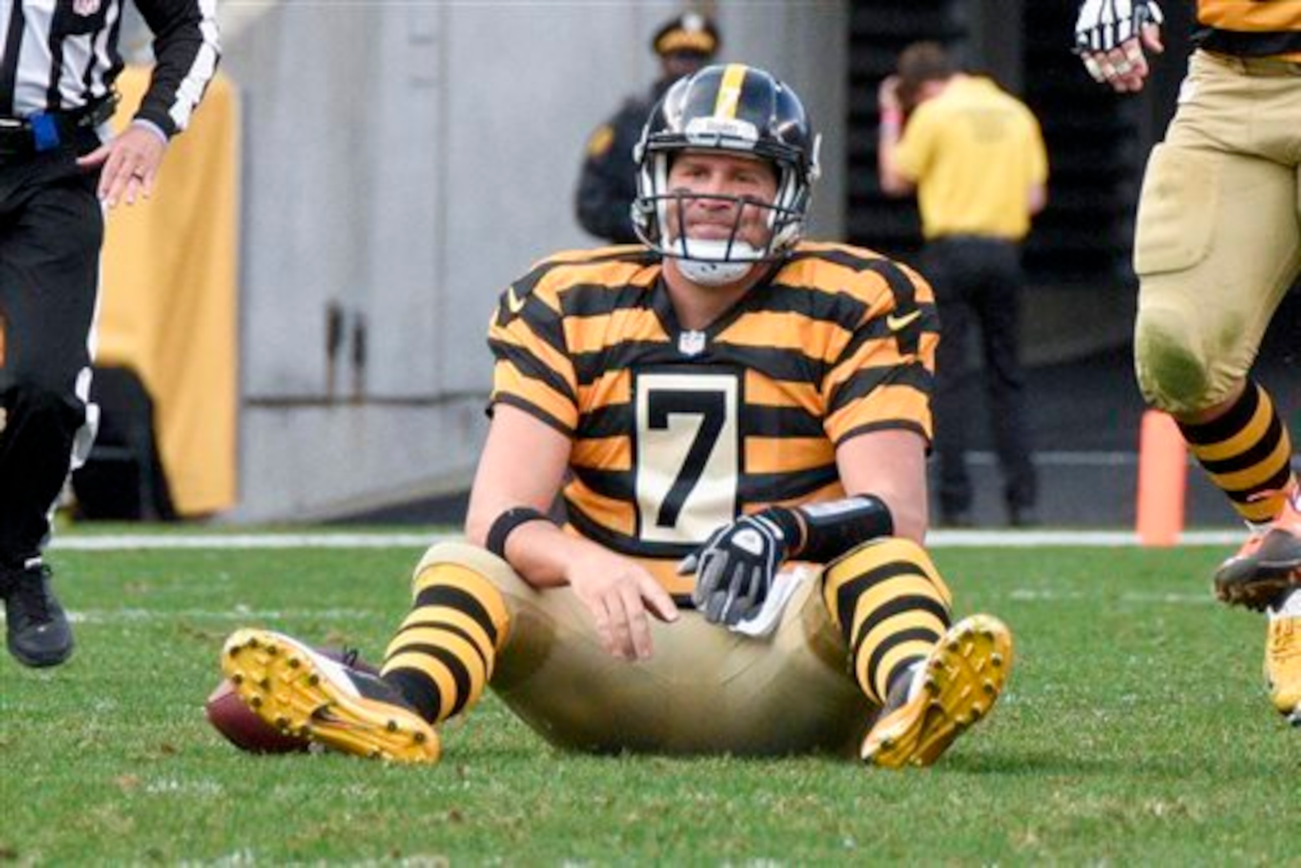 No. 7 quarterback Ben Roethlisberger