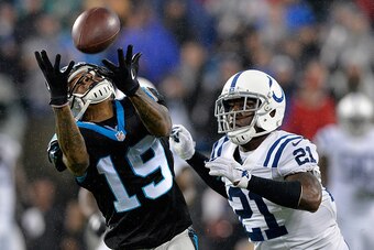 CHARLOTTE, NC - NOVEMBER 02:  Vontae Davis #21 of the Indianapolis Colts defends a pass to Ted Ginn #19 of the Carolina Panthers during their game at Bank of America Stadium on November 2, 2015 in Charlotte, North Carolina.  (Photo by Grant Halverson/Gett