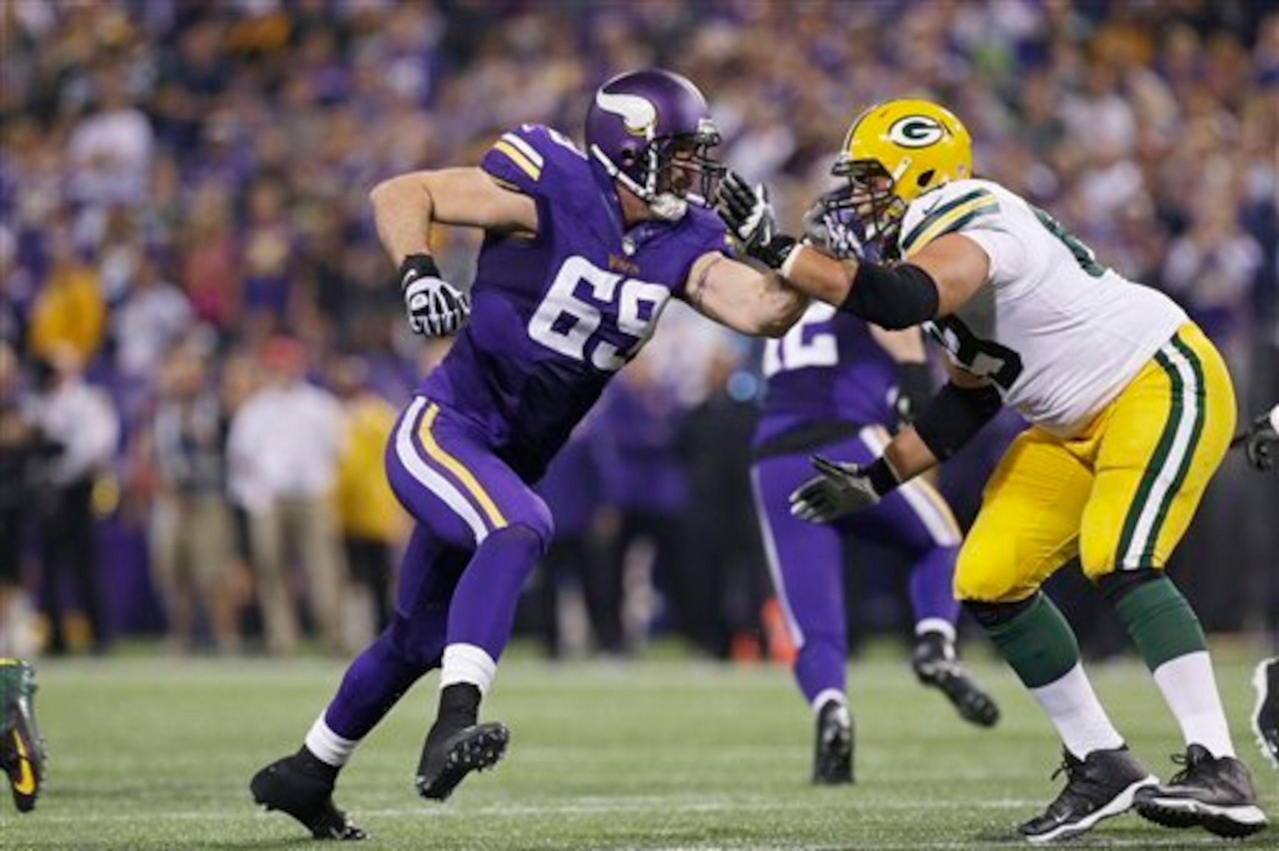 Bakhtiari and Jared Allen have met before. Bakhtiari and Jared Allen have met before.
