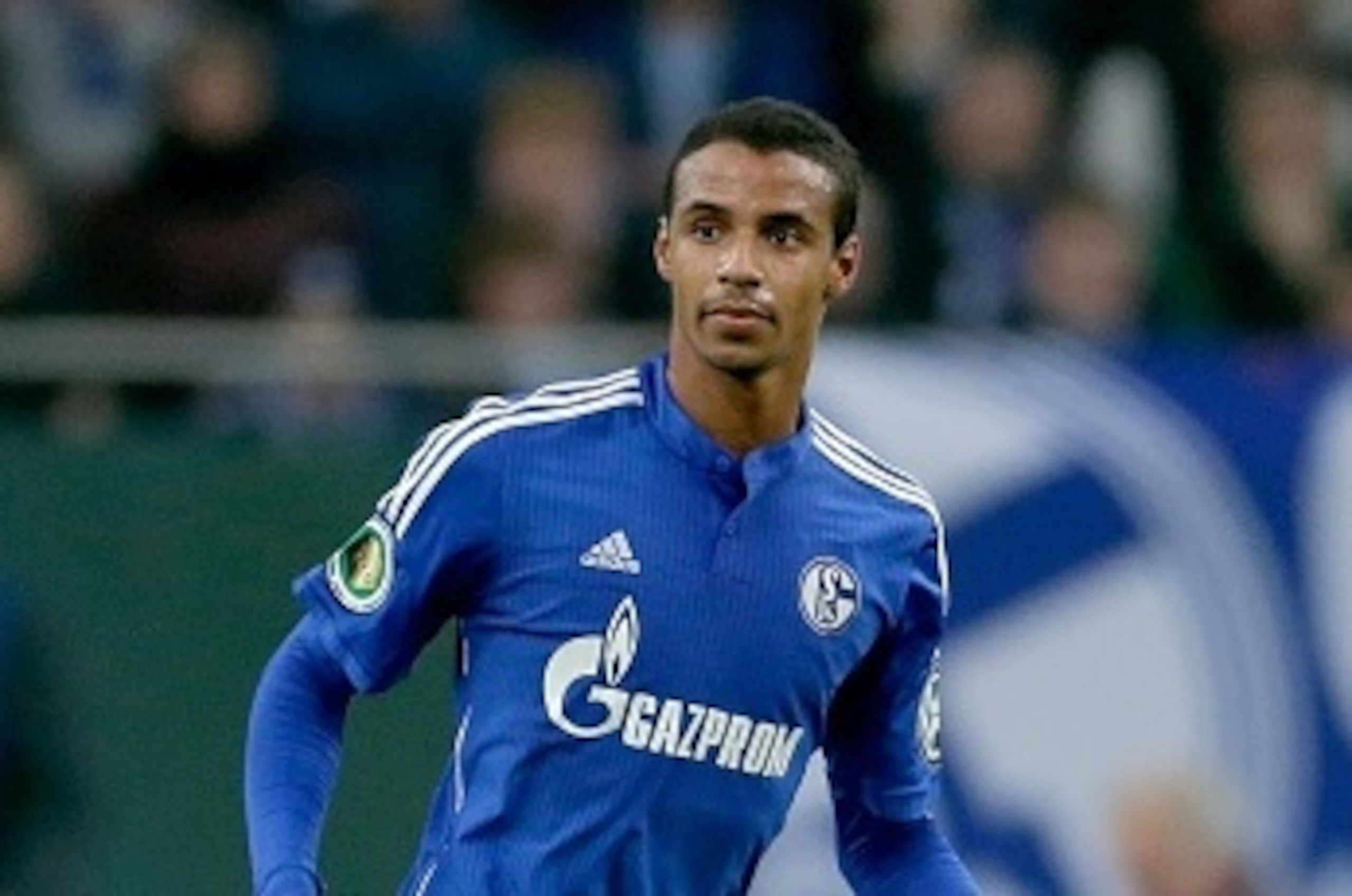 Joel Matip of Schalke 04 during the DFB Pokal match between Schalke 04 and Borussia Monchengladbach on October 28, 2015 at the Veltins Arena in Gelsenkirchen, Germany.(Photo by VI Images via Getty Images) Joel Matip of Schalke 04 during the DFB Pokal match between Schalke 04 and Borussia Monchengladbach on October 28, 2015 at the Veltins Arena in Gelsenkirchen, Germany.(Photo by VI Images via Getty Images)