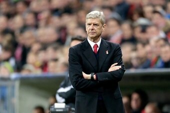 coach Arsene Wenger of Arsenal during the Champion League group F match between FC Bayern Munich and Arsenal FC on November 4, 2015 at the Allianz Arena in Munich, Germany(Photo by VI Images via Getty Images)