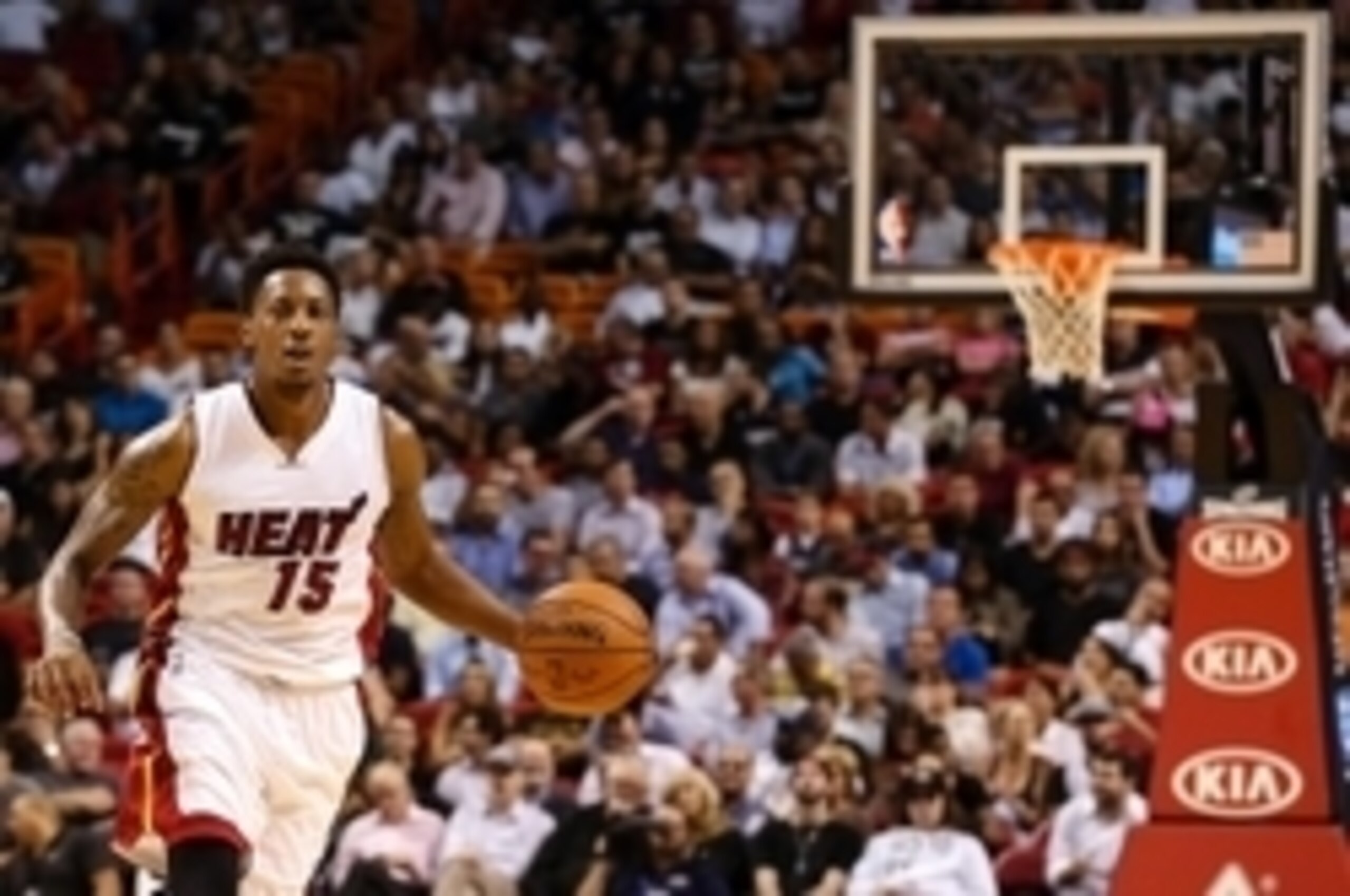 Nov 3, 2015; Miami, FL, USA; Miami Heat guard Mario Chalmers (15) dribbles the ball against the Atlanta Hawks during the first half at American Airlines Arena. Mandatory Credit: Steve Mitchell-USA TODAY Sports