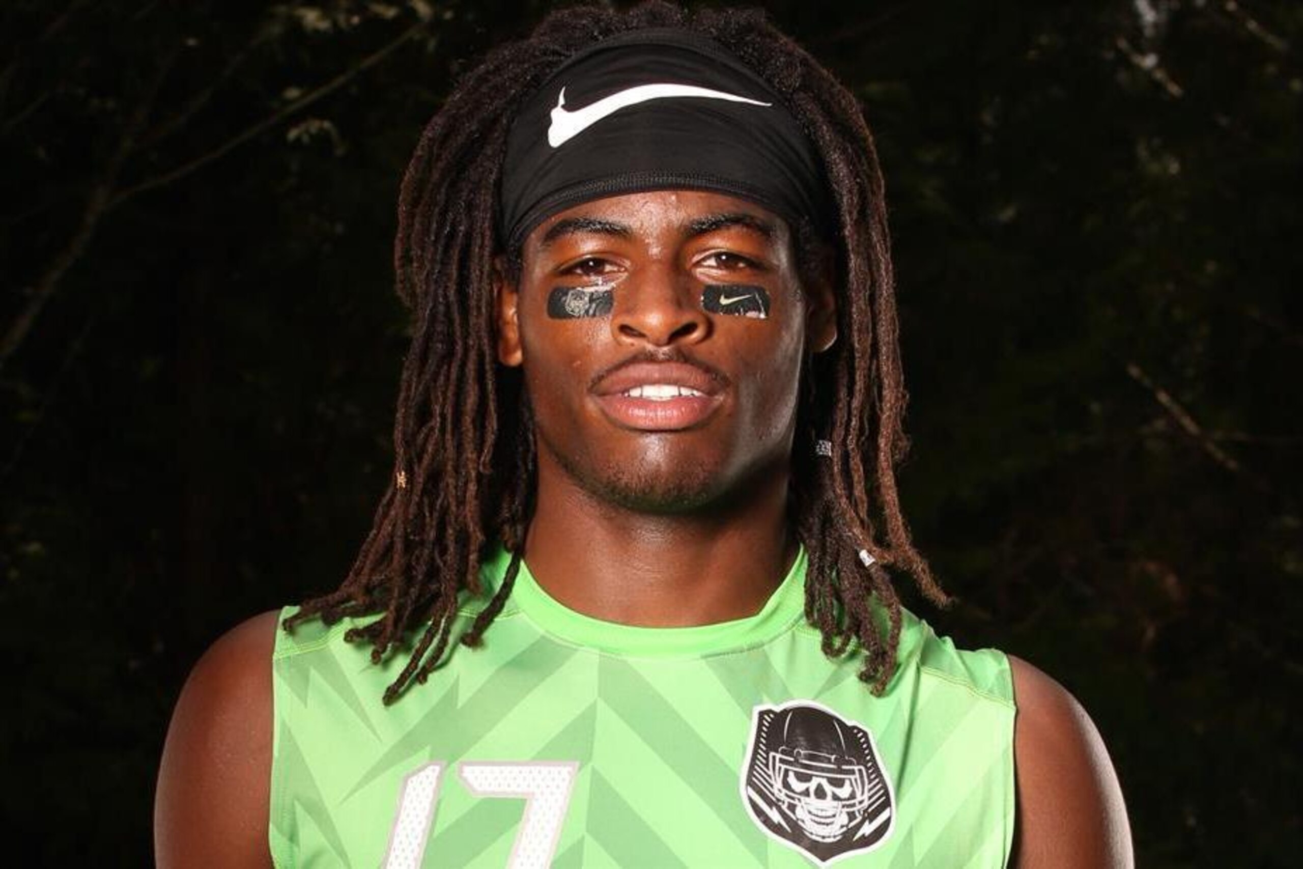 Harris is arguably the top overall 2017 offensive prospect.
