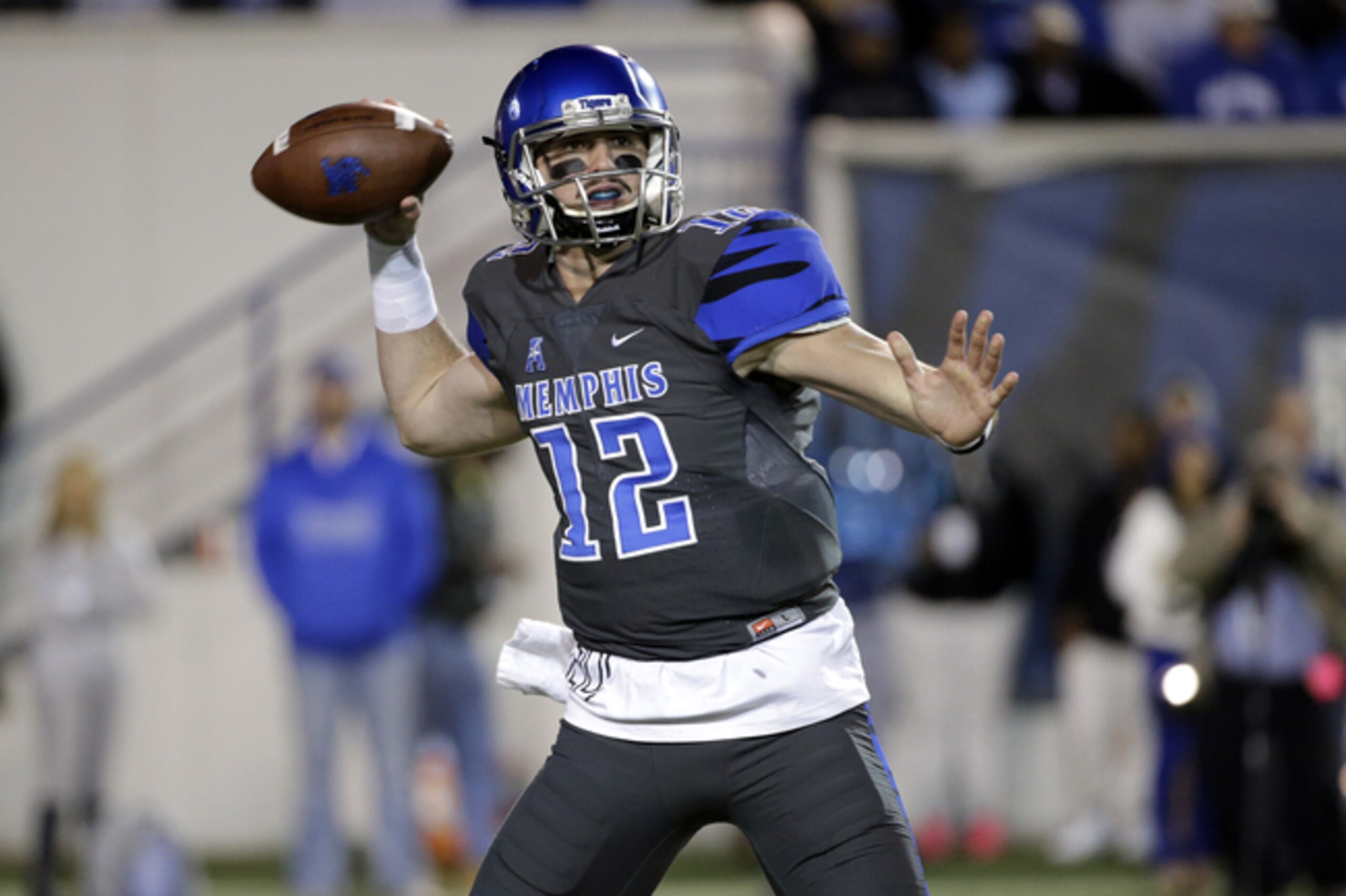 Memphis QB Paxton Lynch