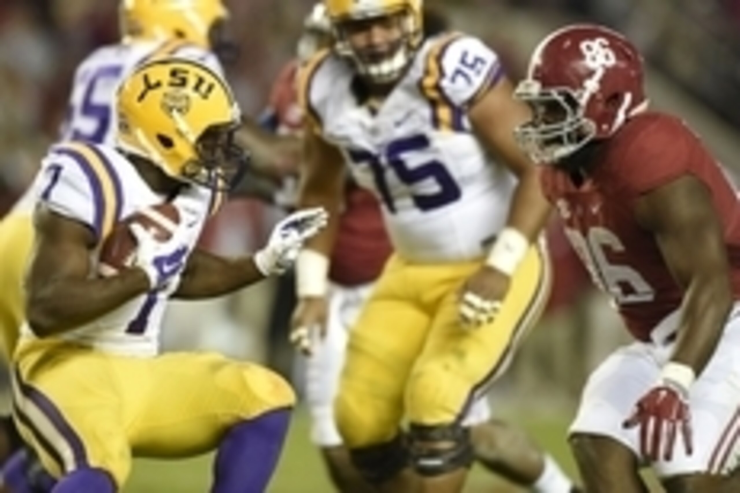 Nov 7, 2015; Tuscaloosa, AL, USA; LSU Tigers running back Leonard Fournette (7) runs the ball while defended by Alabama Crimson Tide defensive lineman A'Shawn Robinson (86) during the third quarter at Bryant-Denny Stadium. Mandatory Credit: John David Mer