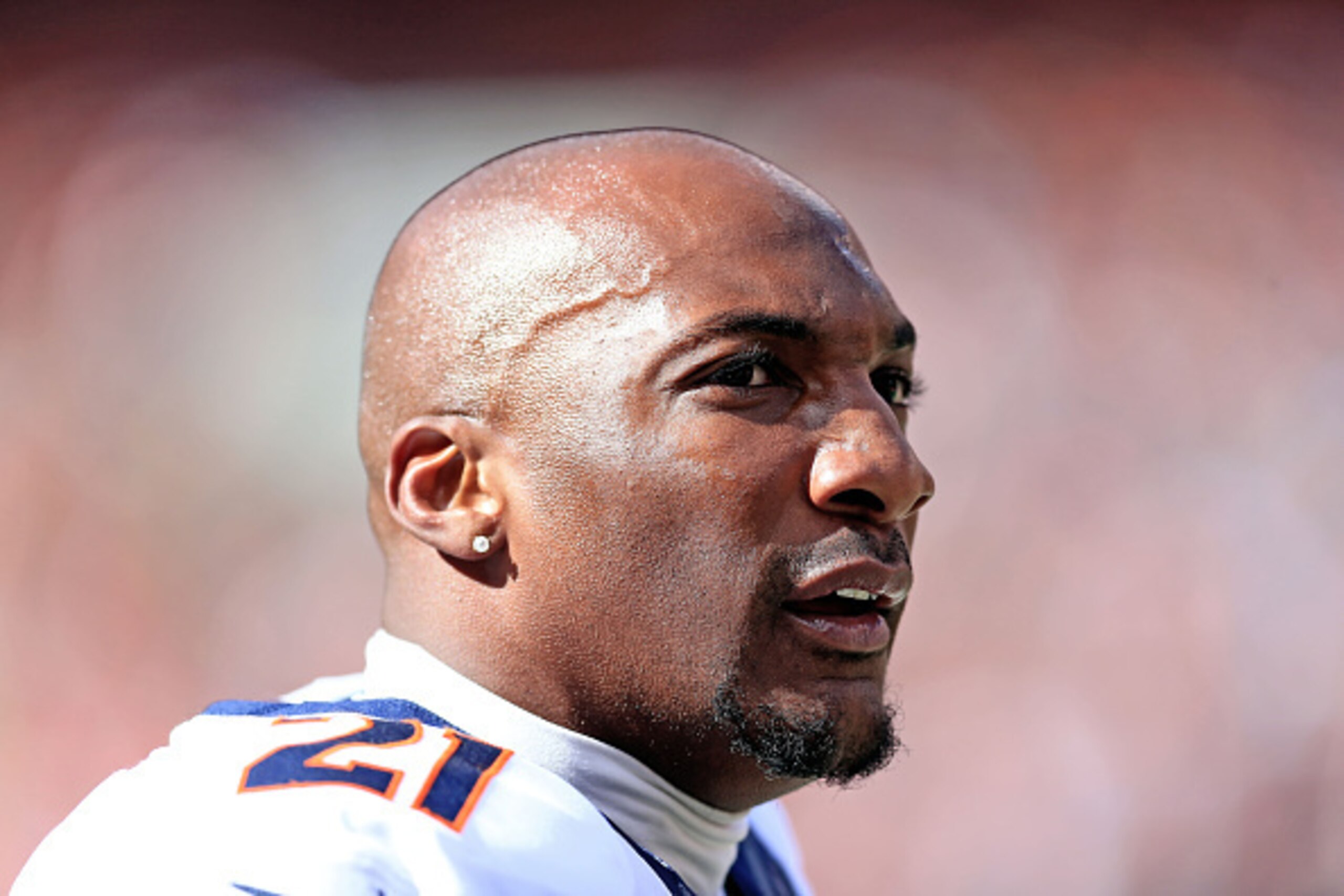 CLEVELAND, OH - OCTOBER 18: Cornerback Aqib Talib #21 of the Denver Broncos celebrates on the sidelines after intercepting a pass and returning for a touchdown during the second quarter against the Cleveland Browns at Cleveland Browns Stadium on October 1
