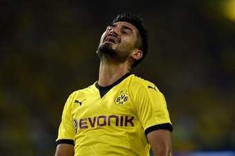 Dortmund's midfielder Ilkay Guendogan reacts during the UEFA Europa League third qualifying round second leg football match between  Borussia Dortmund and Wolfsberger AC on August 6, 2015 in Dortmund, western Germany. AFP PHOTO / PATRIK STOLLARZ        (P