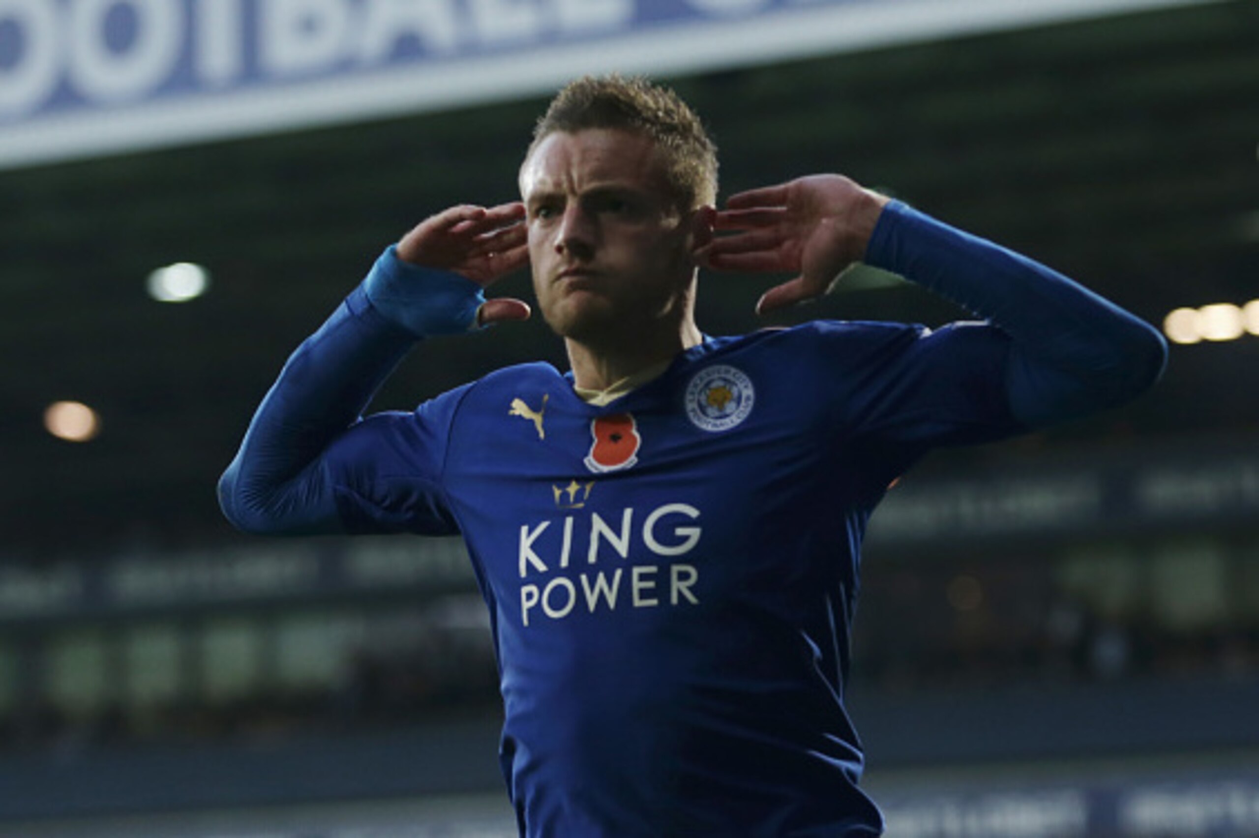 WEST BROMWICH, ENGLAND - OCTOBER 31: Jamie Vardy of Leicester City celebrates scoring his team's third goal during the Barclays Premier League match between West Bromwich Albion and Leicester City at The Hawthorns on October 31, 2015 in West Bromwich, Eng
