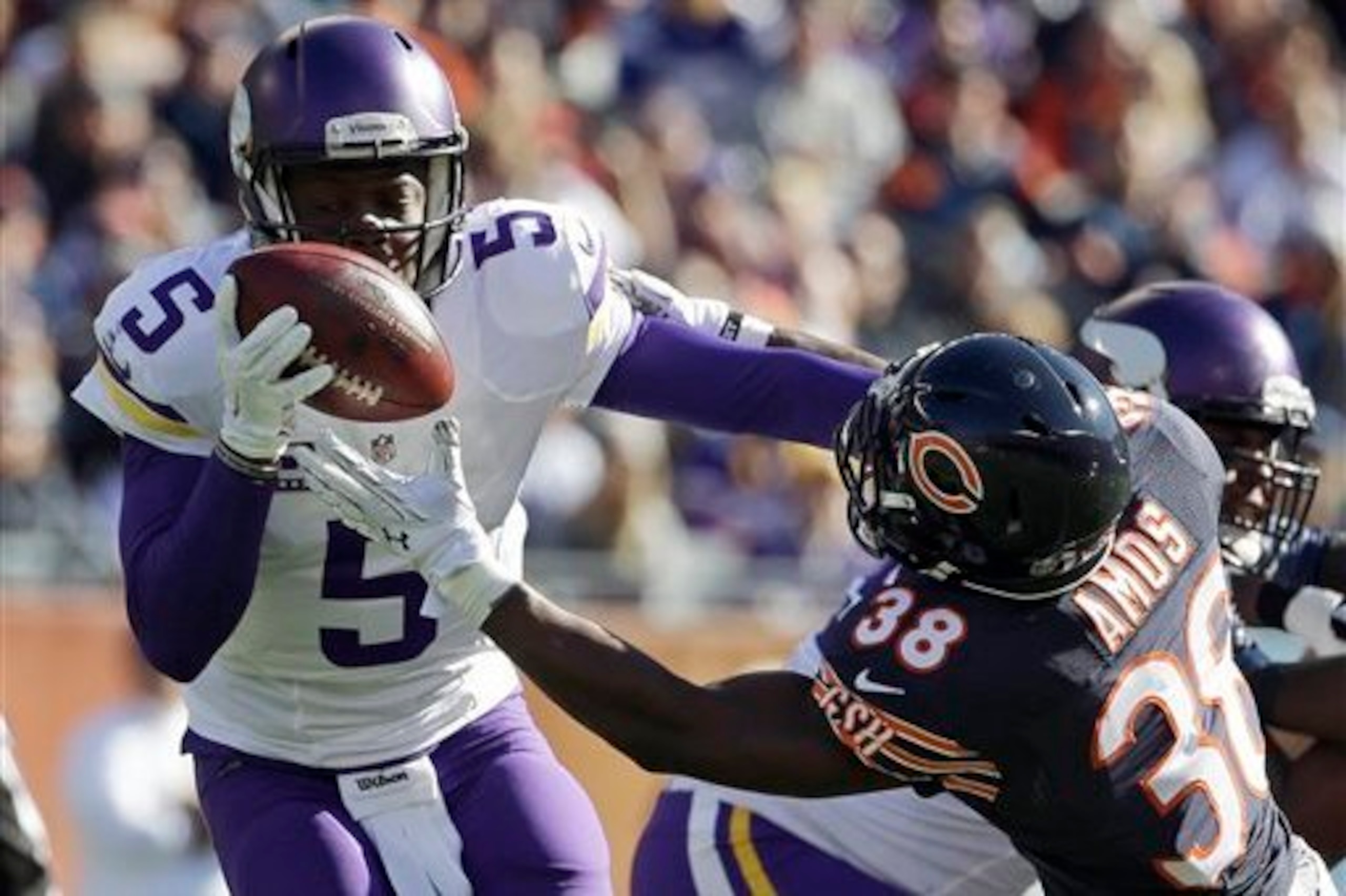 Amos came up short on a blitz against Vikings quarterback Teddy Bridgewater in Week 8, but he is versatile enough to apply pressure to opposing quarterbacks off the edge.