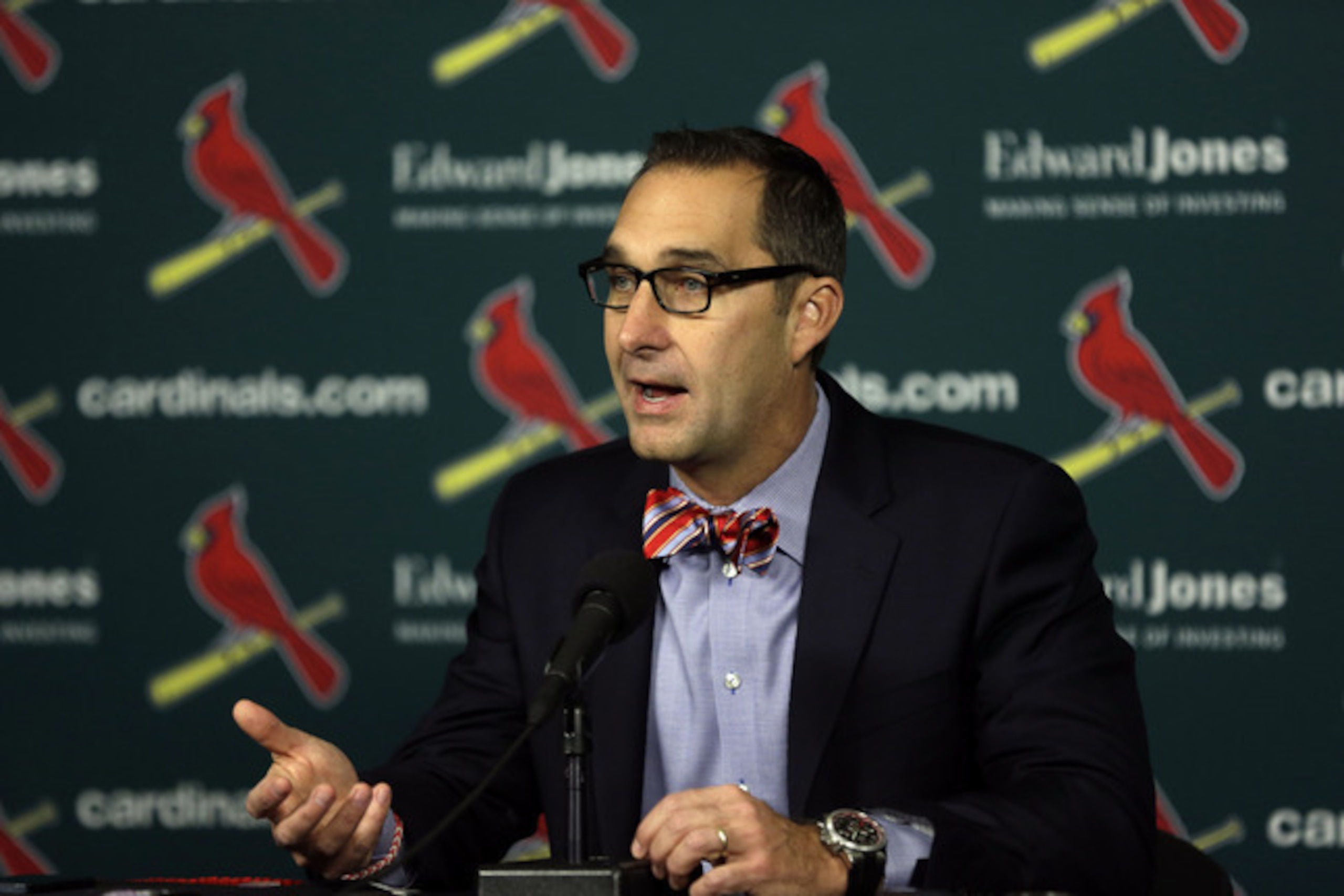 Cardinals GM John Mozeliak is in a good position to solve his club's sudden starting pitching shortage.
