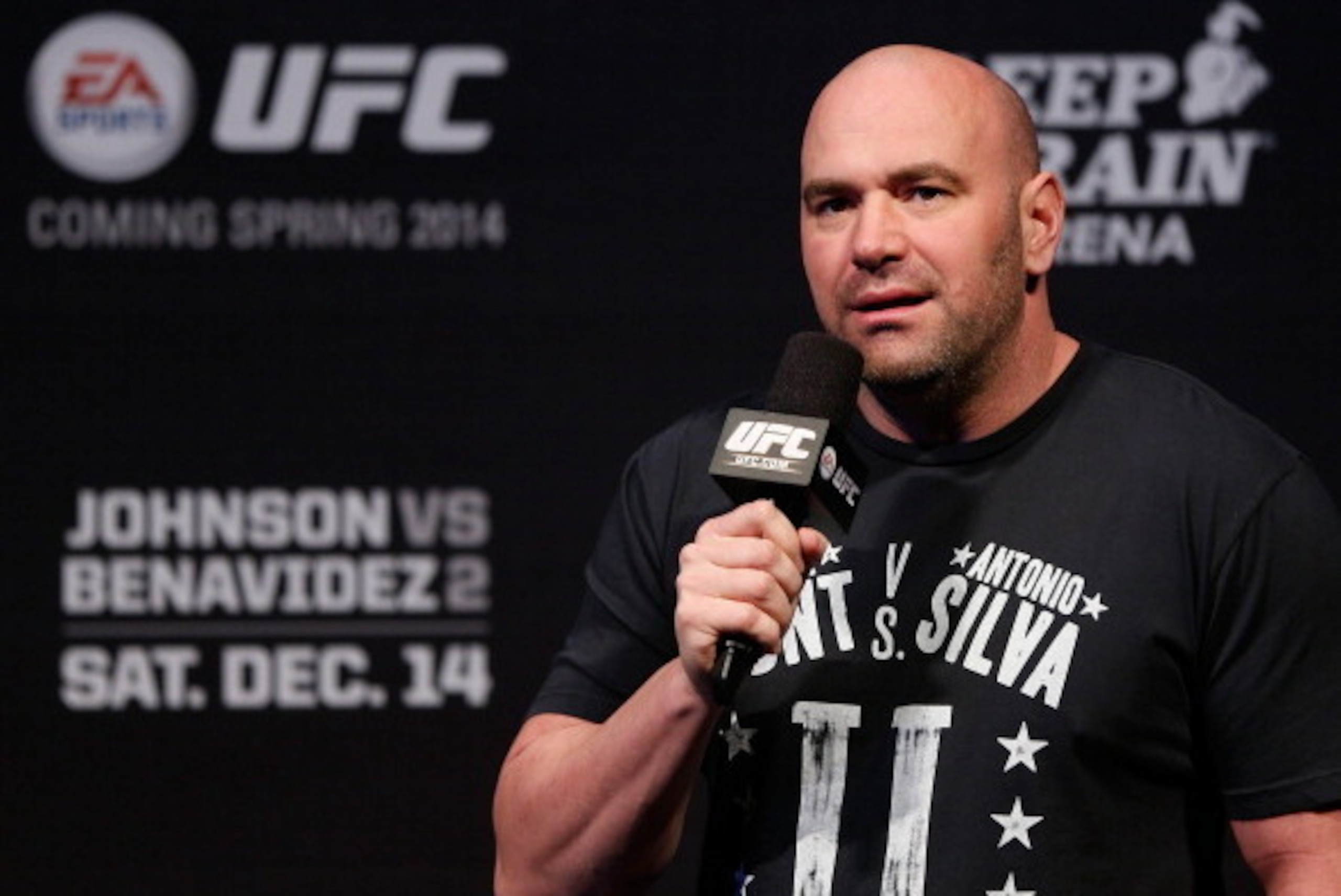 SACRAMENTO, CA - DECEMBER 13: UFC President Dana White addresses fans in attendance during the announcement of the EA Sports UFC videogame cover vote before the UFC on FOX weigh-in at Sleep Train Arena on December 13, 2013 in Sacramento, California. (Pho SACRAMENTO, CA - DECEMBER 13: UFC President Dana White addresses fans in attendance during the announcement of the EA Sports UFC videogame cover vote before the UFC on FOX weigh-in at Sleep Train Arena on December 13, 2013 in Sacramento, California. (Pho